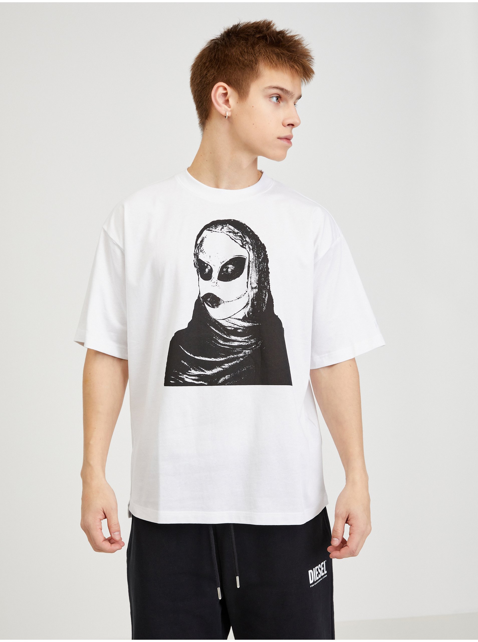 E-shop Bílé pánské oversize tričko Diesel