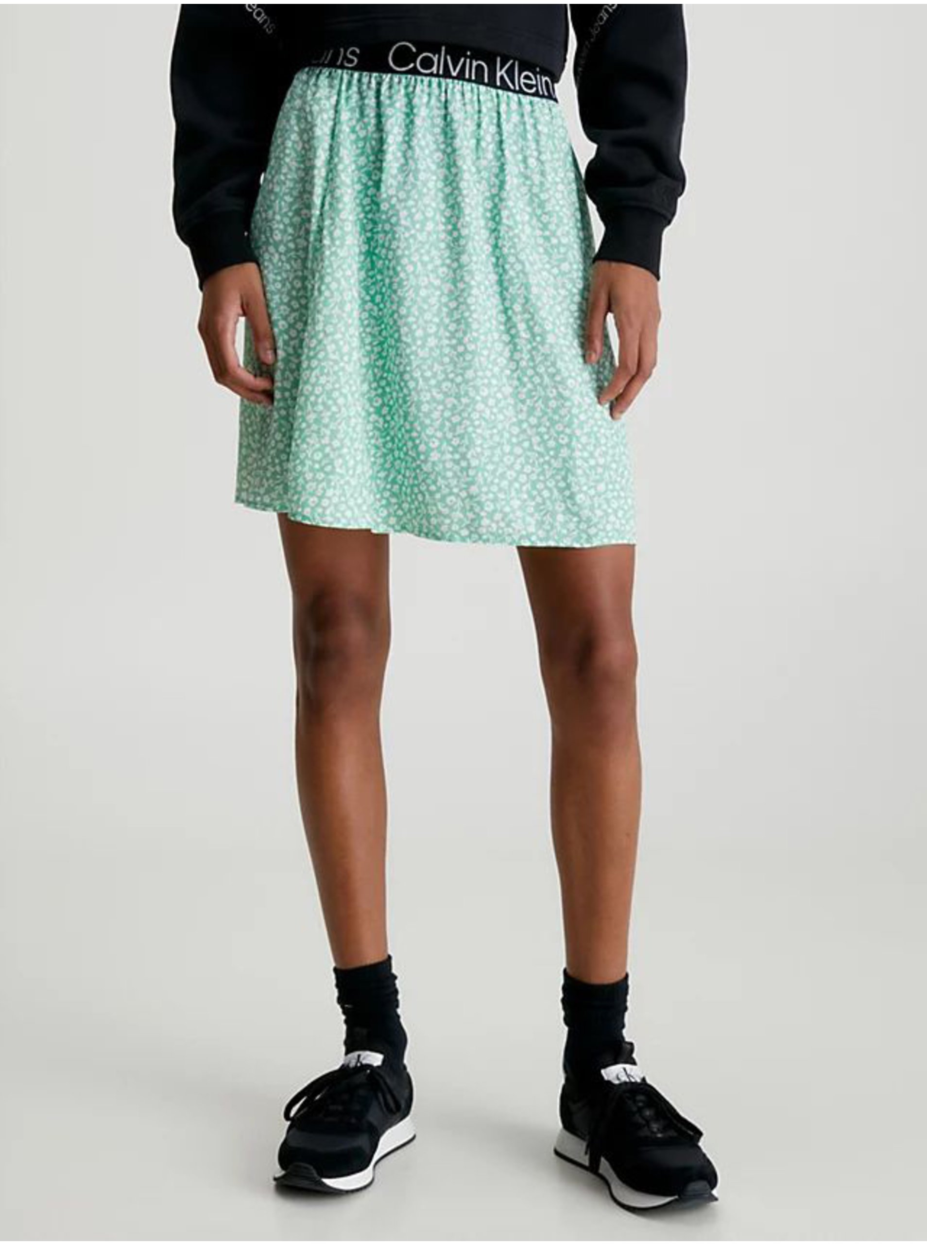 E-shop Světle zelená dámská květovaná sukně Calvin Klein Jeans