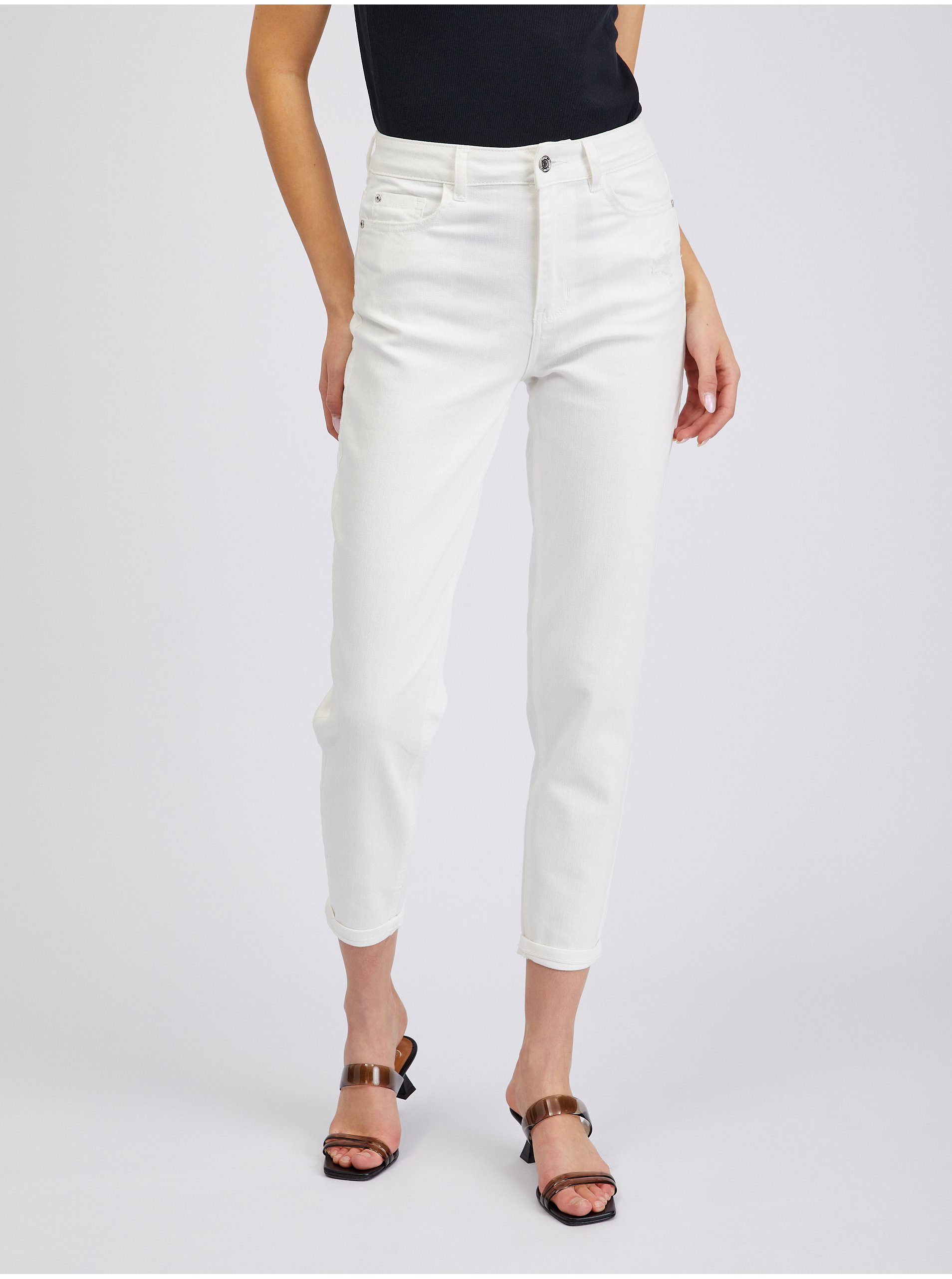 E-shop Bílé dámské zkrácené mom fit džíny ORSAY