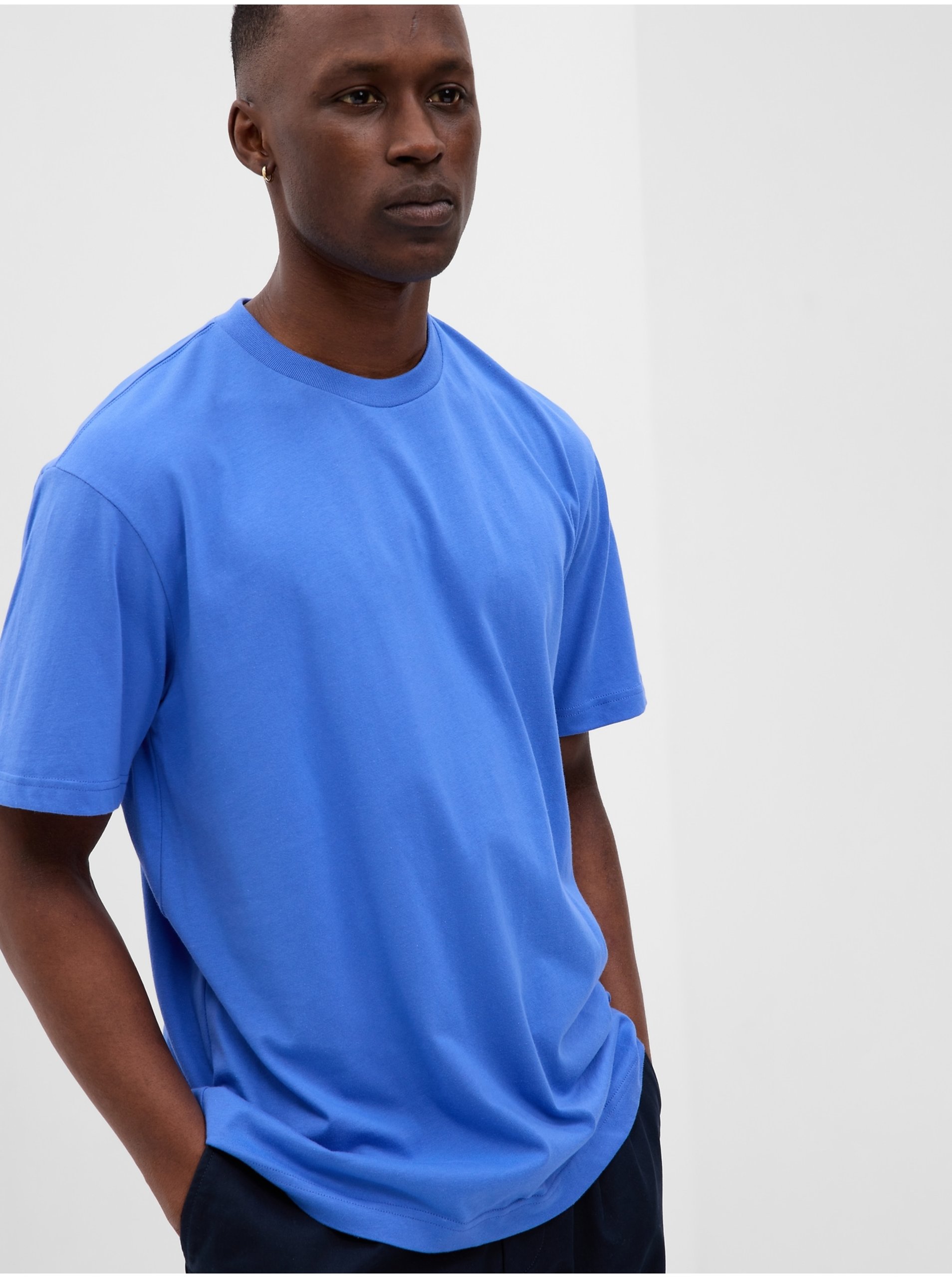Lacno Modré pánske basic tričko GAP