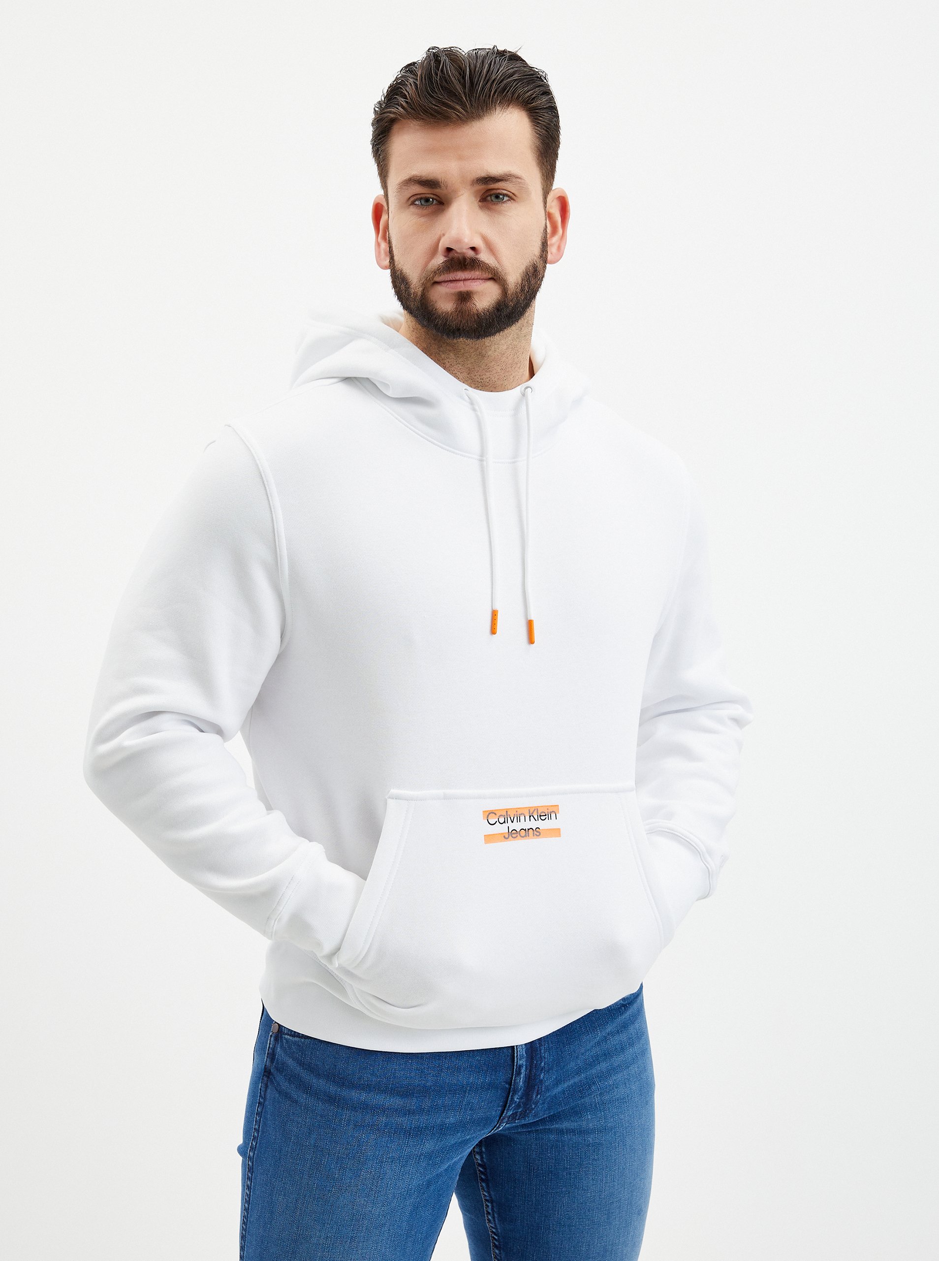 E-shop Bílá pánská mikina s kapucí Calvin Klein Jeans