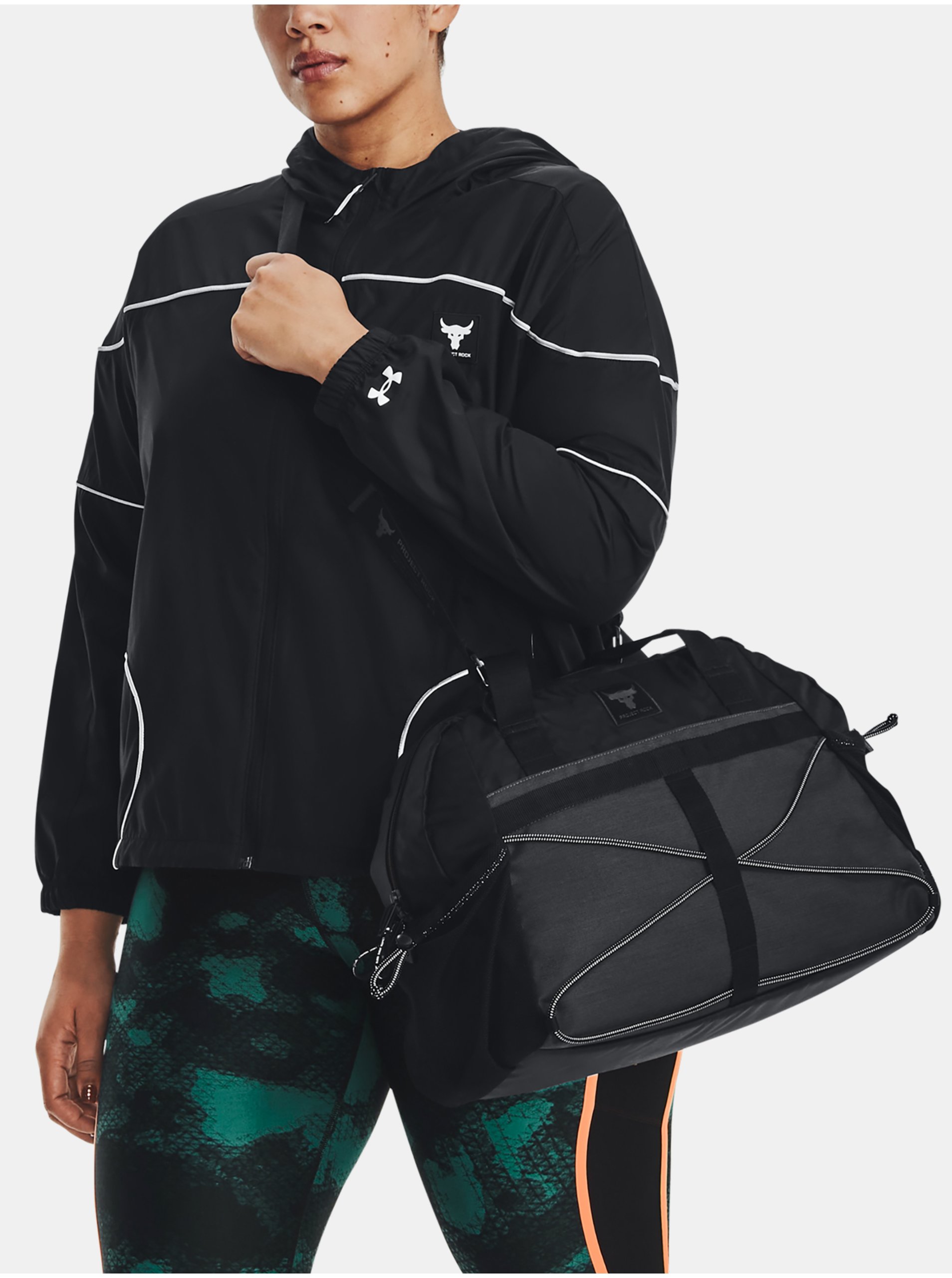 E-shop Černá dámská sportovní taška Under Armour UA Project Rock Gym Bag SM