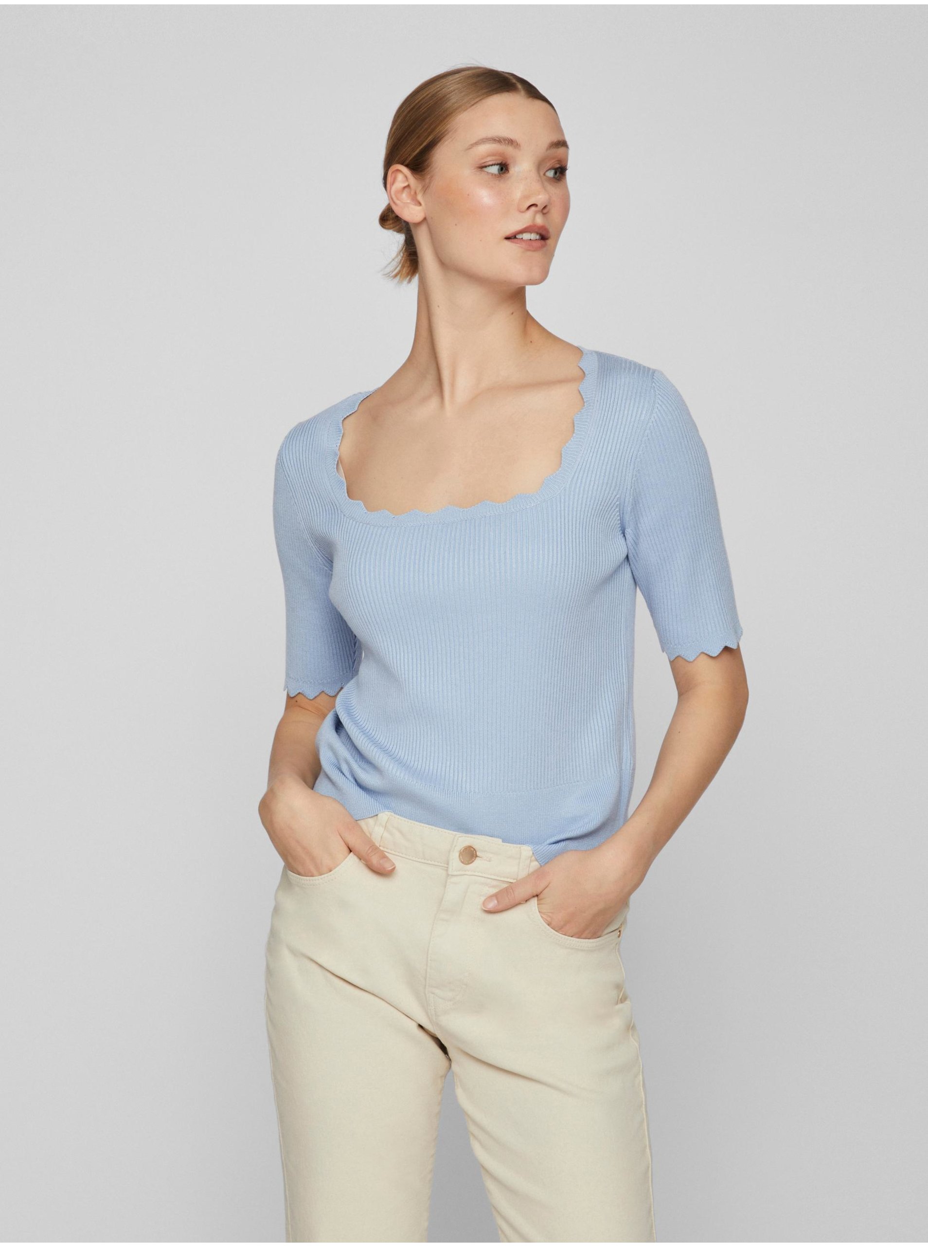 Levně Světle modré dámské žebrované tričko VILA Lana
