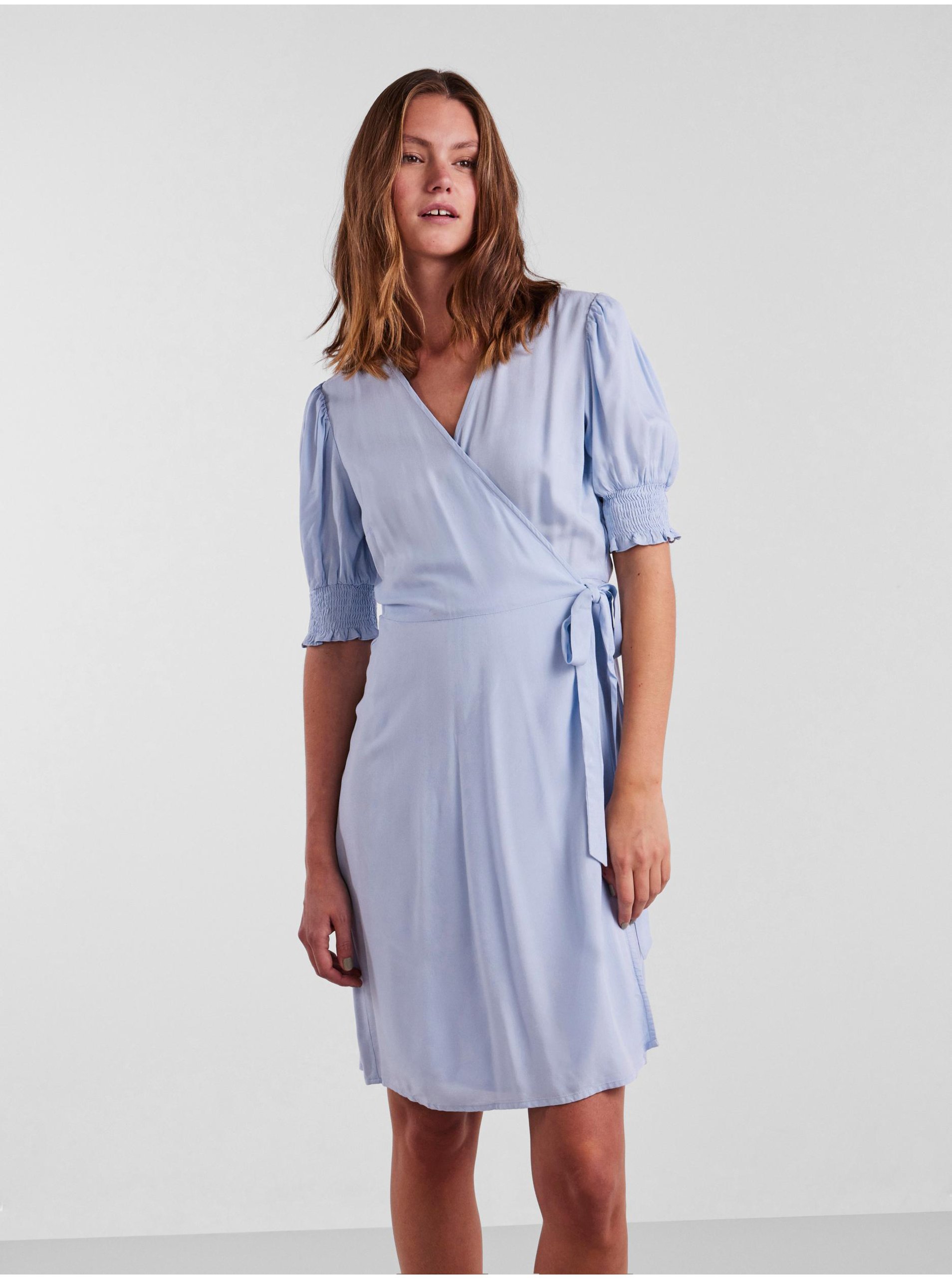 E-shop Světle modré dámské zavinovací šaty Pieces Tala