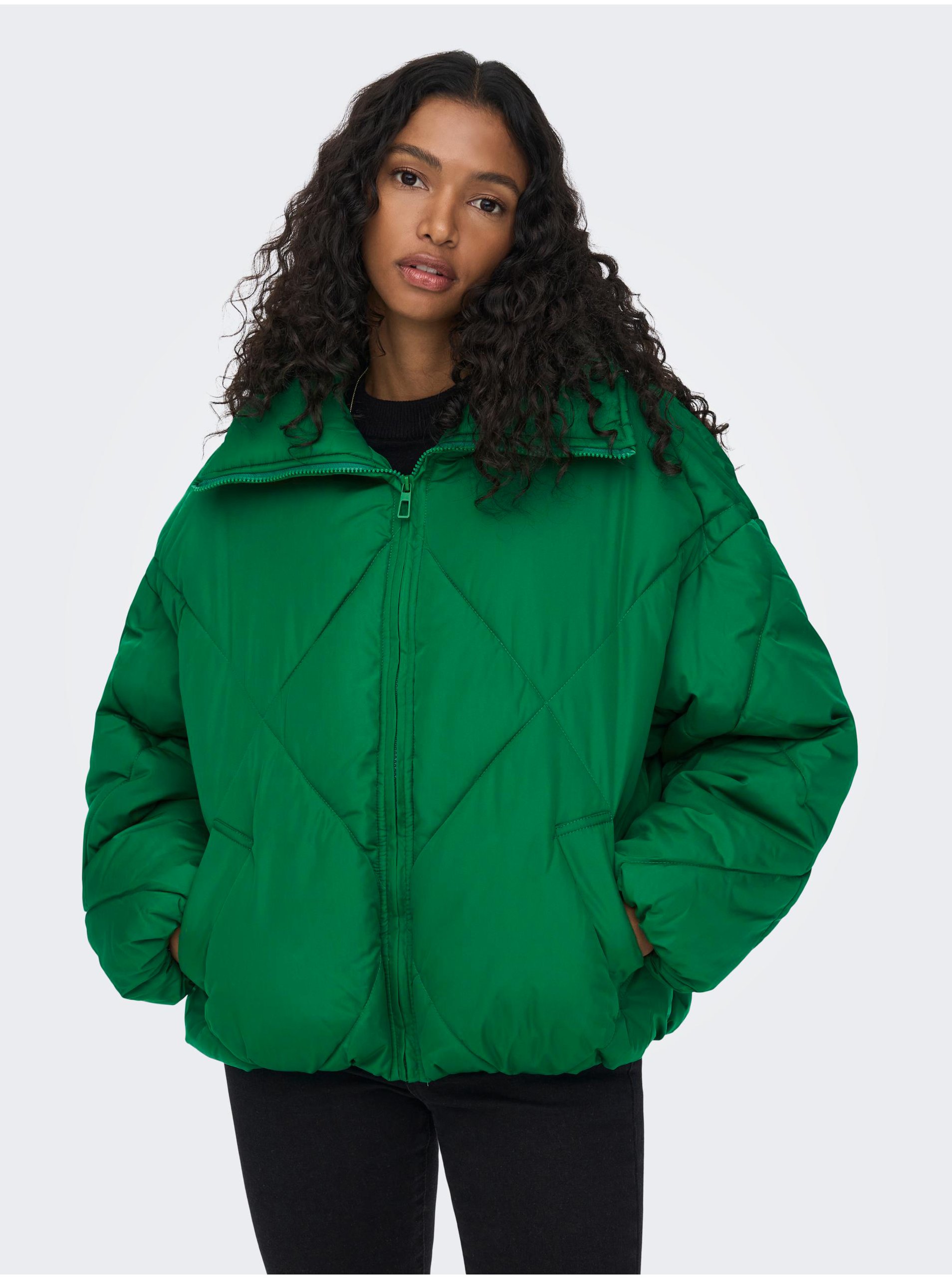 Lacno Zelená dámska zimná oversize bunda ONLY Tamara