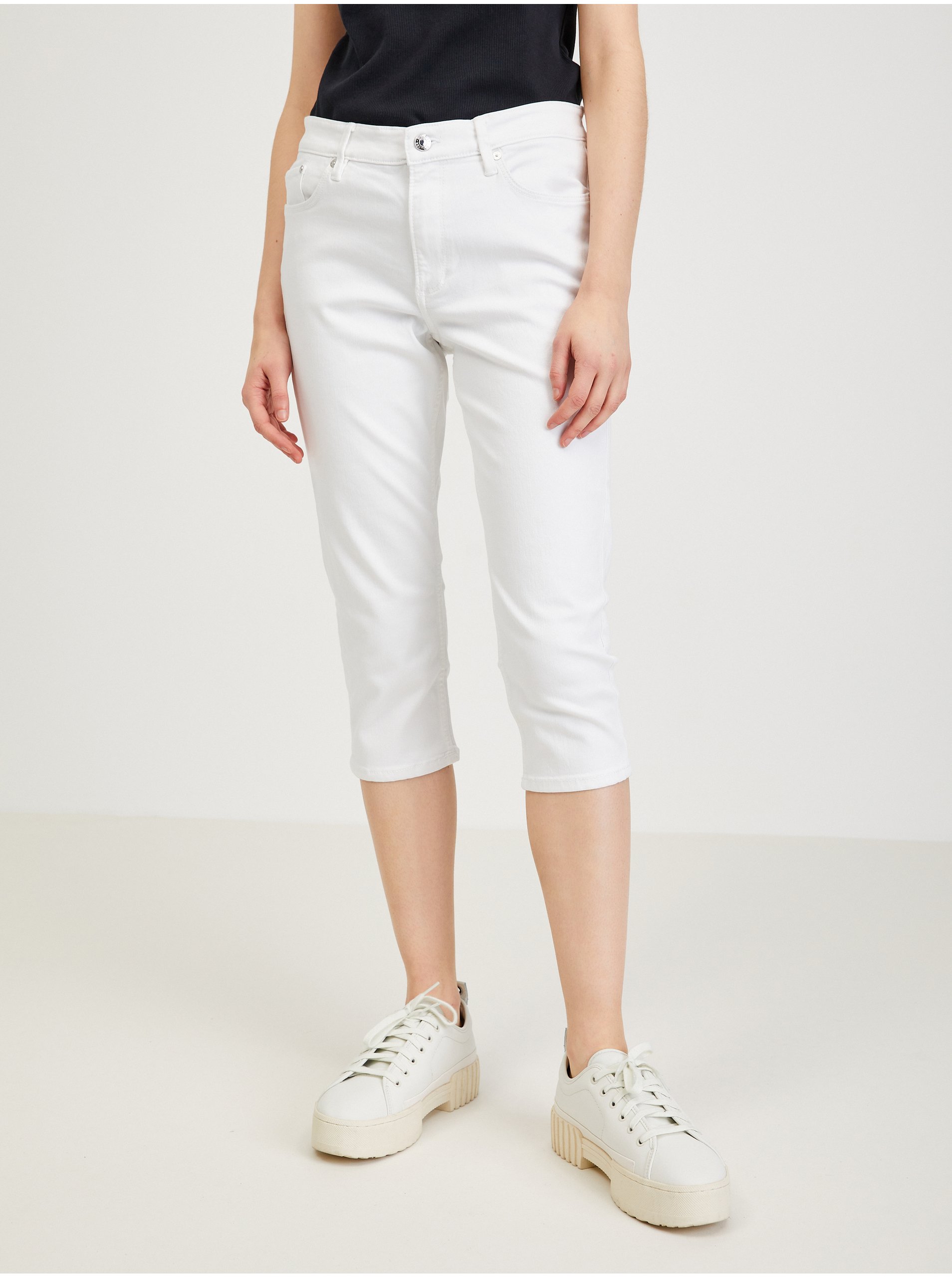 Levně Bílé dámské tříčtvrteční kalhoty s.Oliver