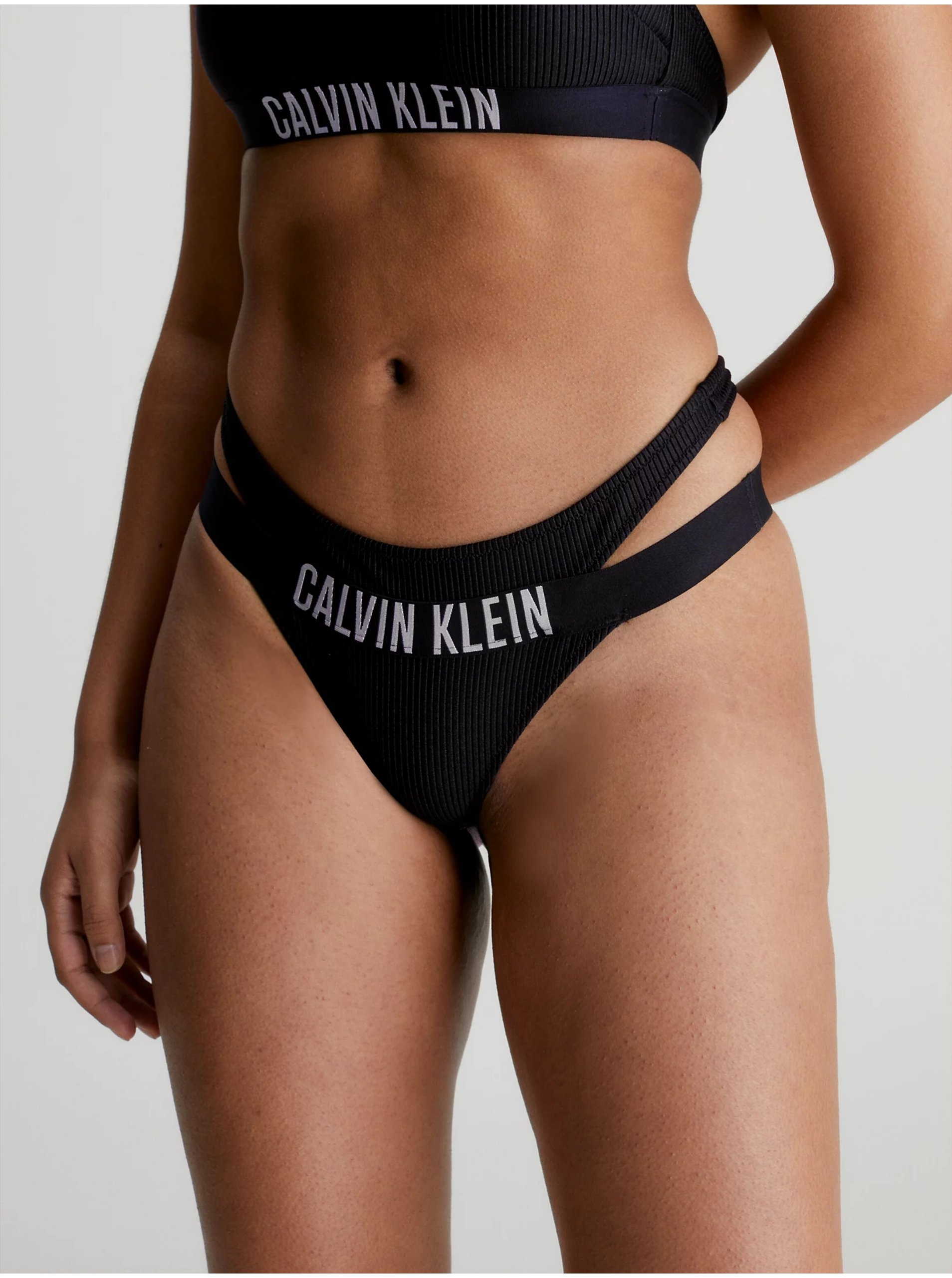 Lacno Čierny dámsky spodný diel plaviek Calvin Klein Underwear