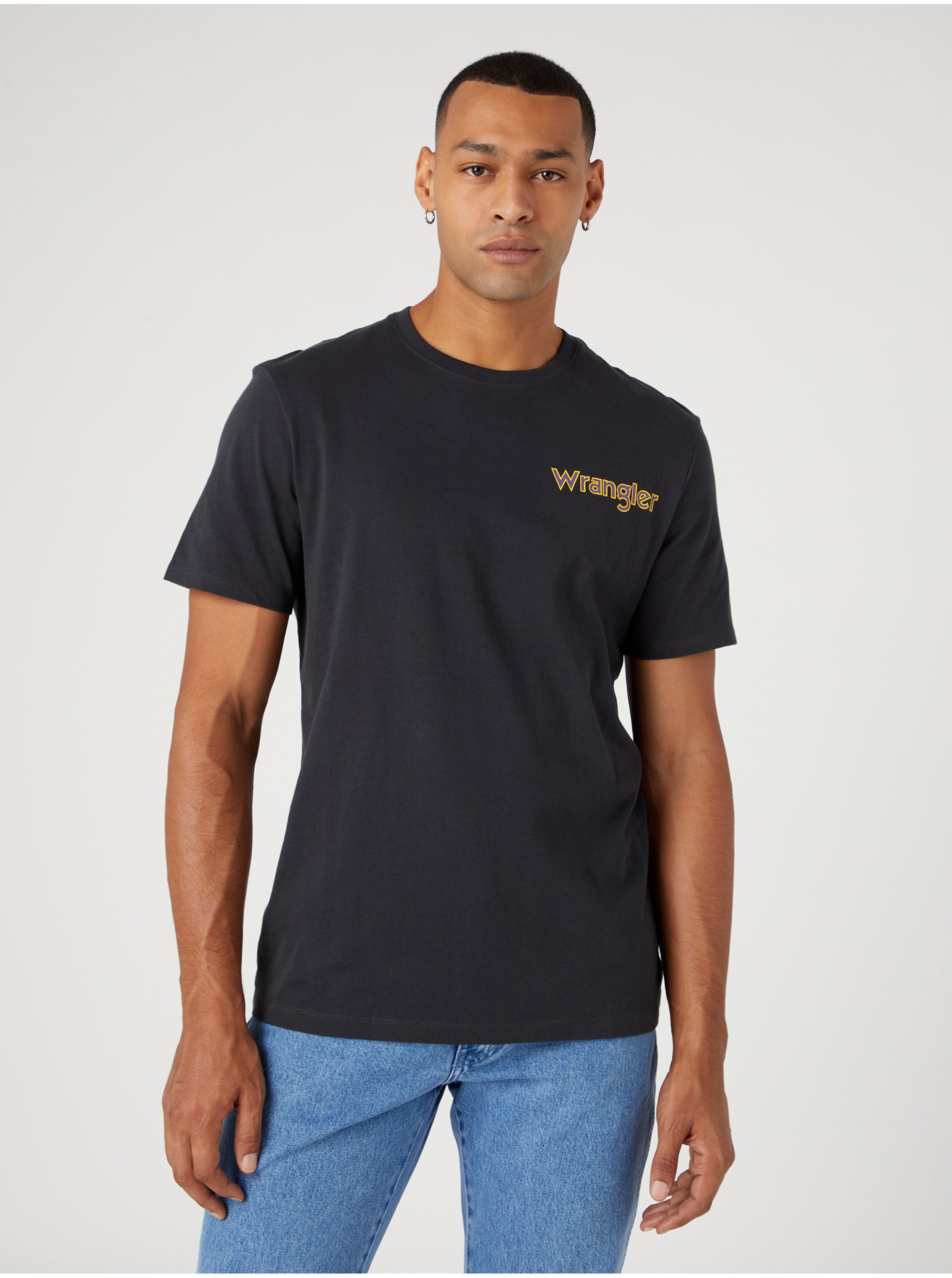 Levně Černé pánské tričko Wrangler
