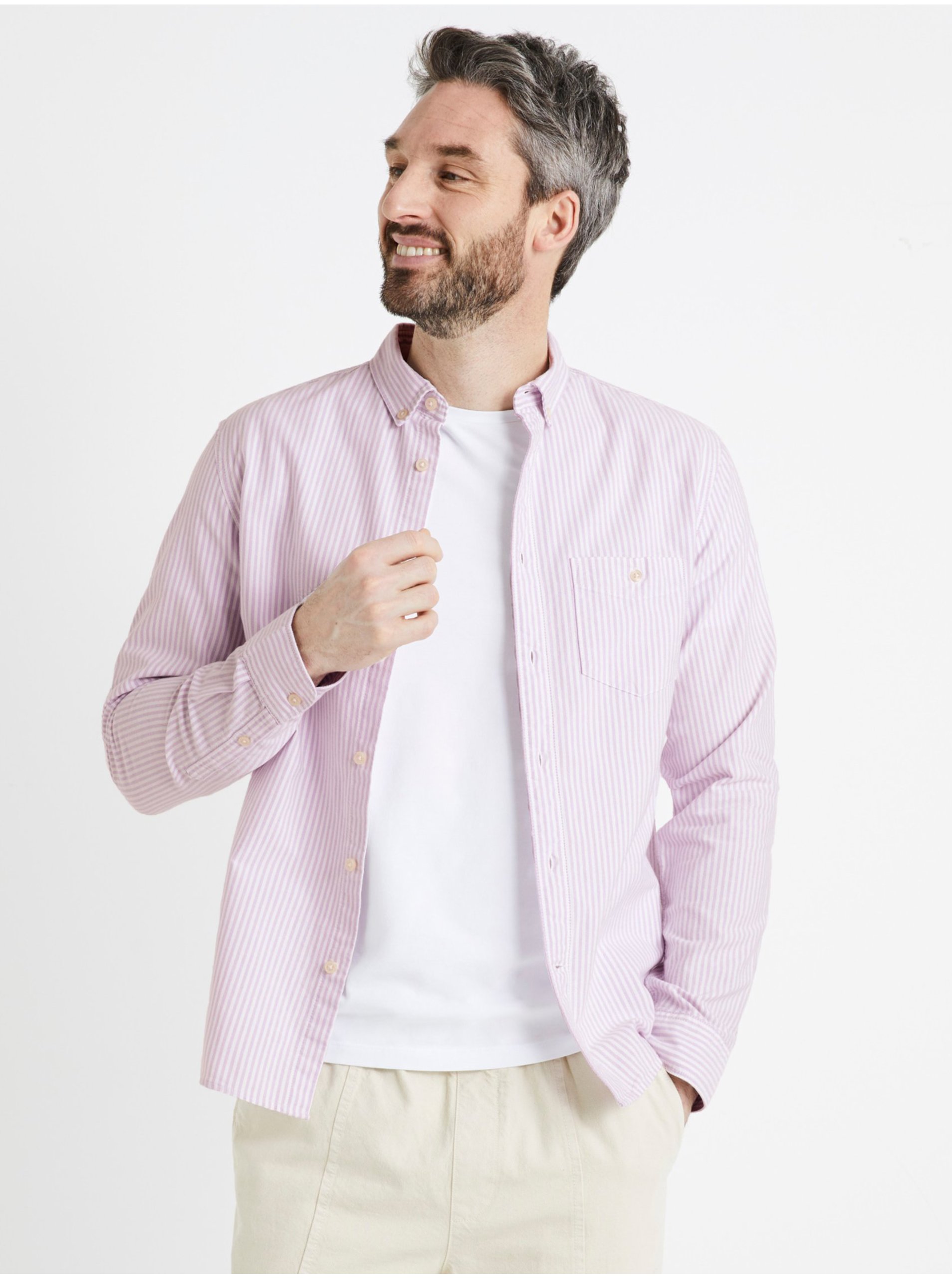 E-shop Světle fialová pánská pruhovaná košile Celio Caoxfordy