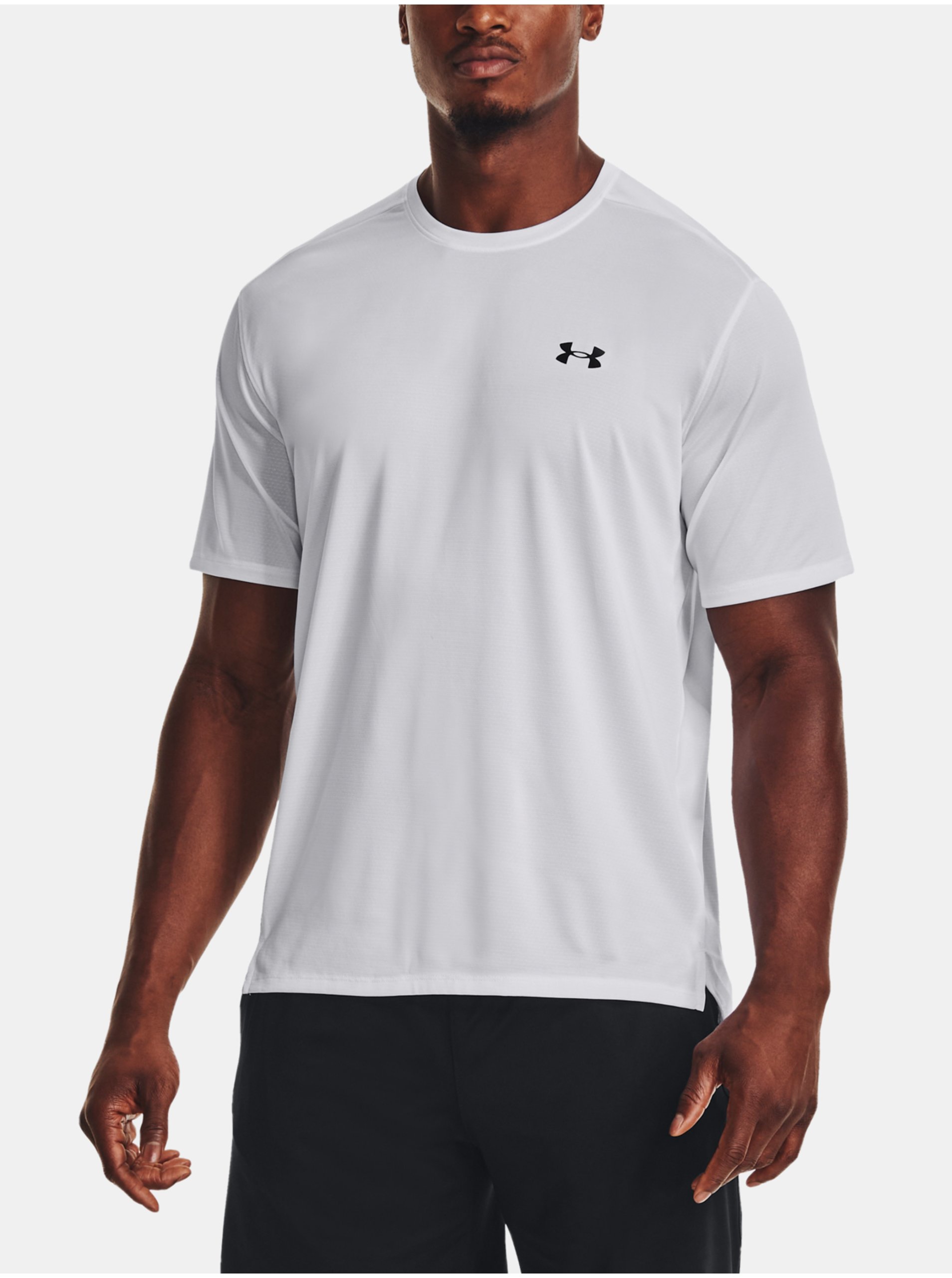 Levně Bílé sportovní tričko Under Armour UA Tech Vent SS