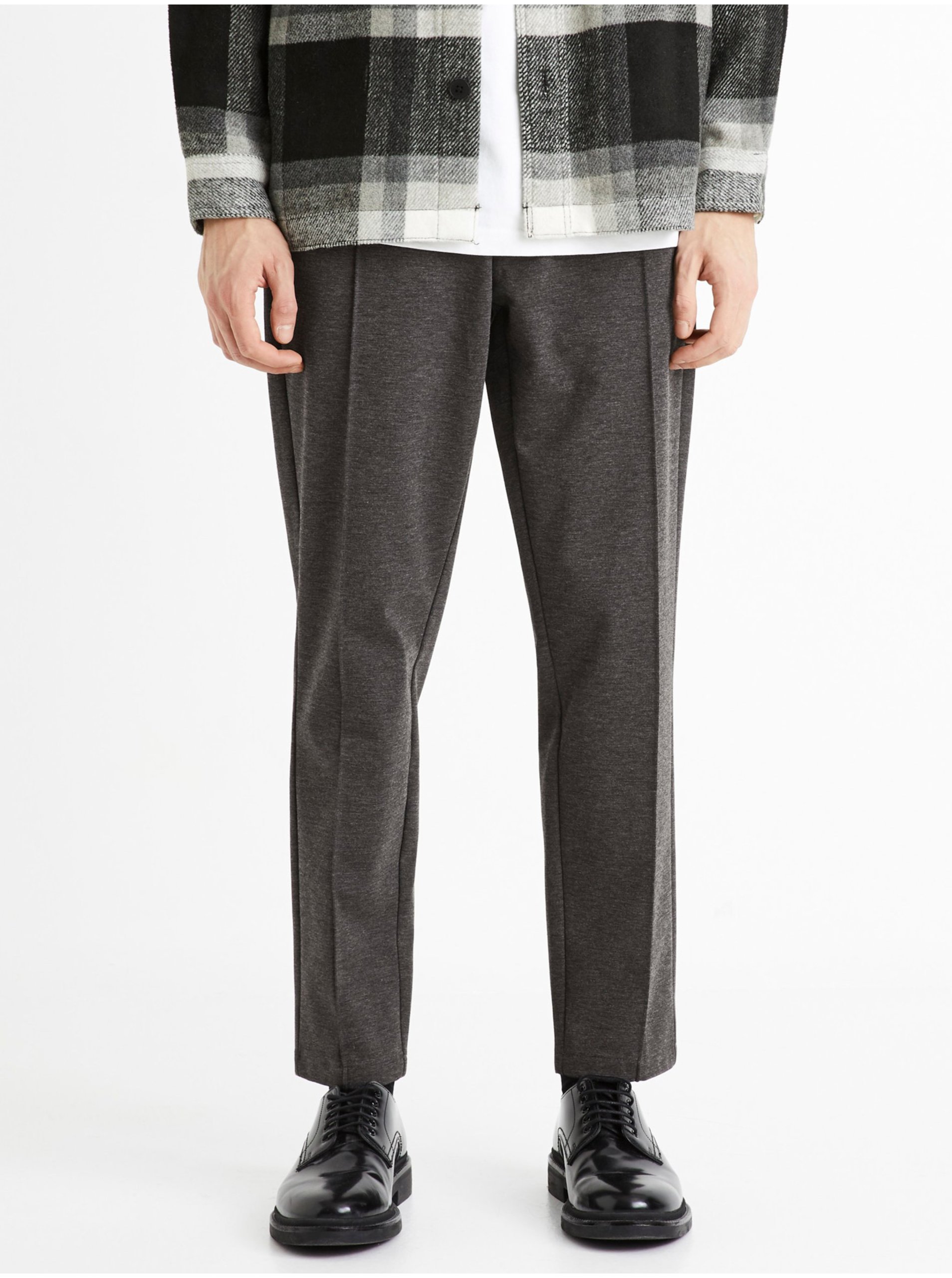 E-shop Tmavě šedé pánské kalhoty Celio 24H Cobozal