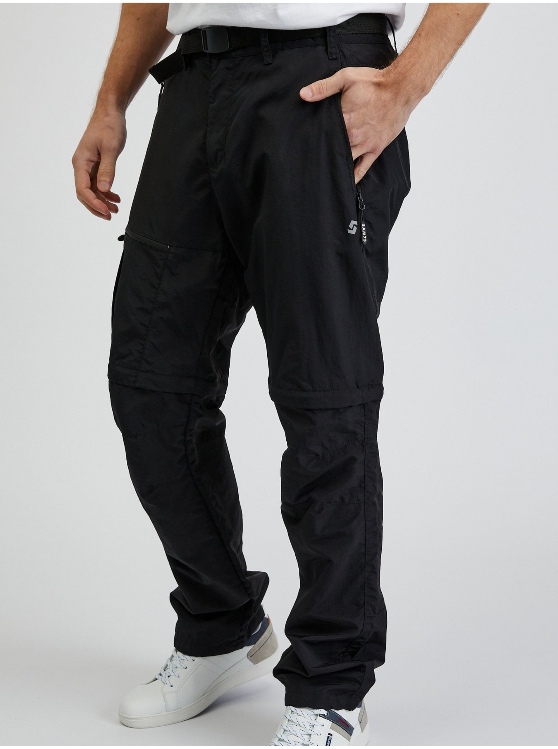 Levně Černé pánské kalhoty s odepínací nohavicí SAM73 Walter