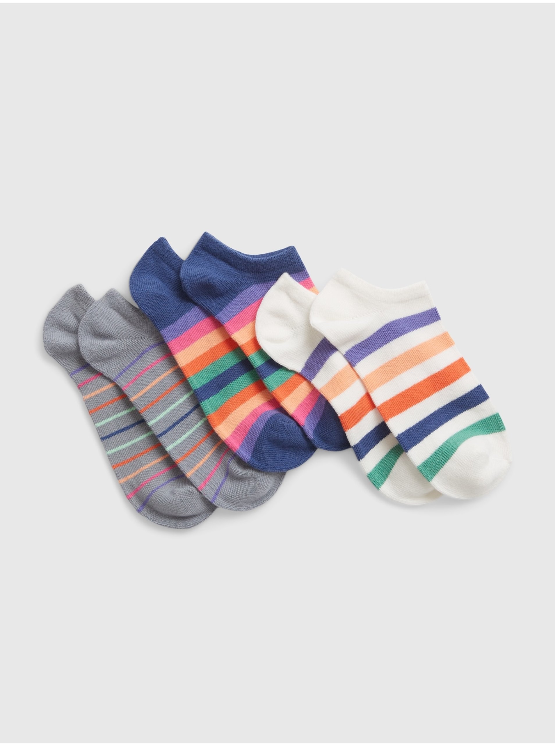 Lacno Súprava troch párov detských pruhovaných ponožiek v bielej, tmavo modrej a šedej farbe GAP