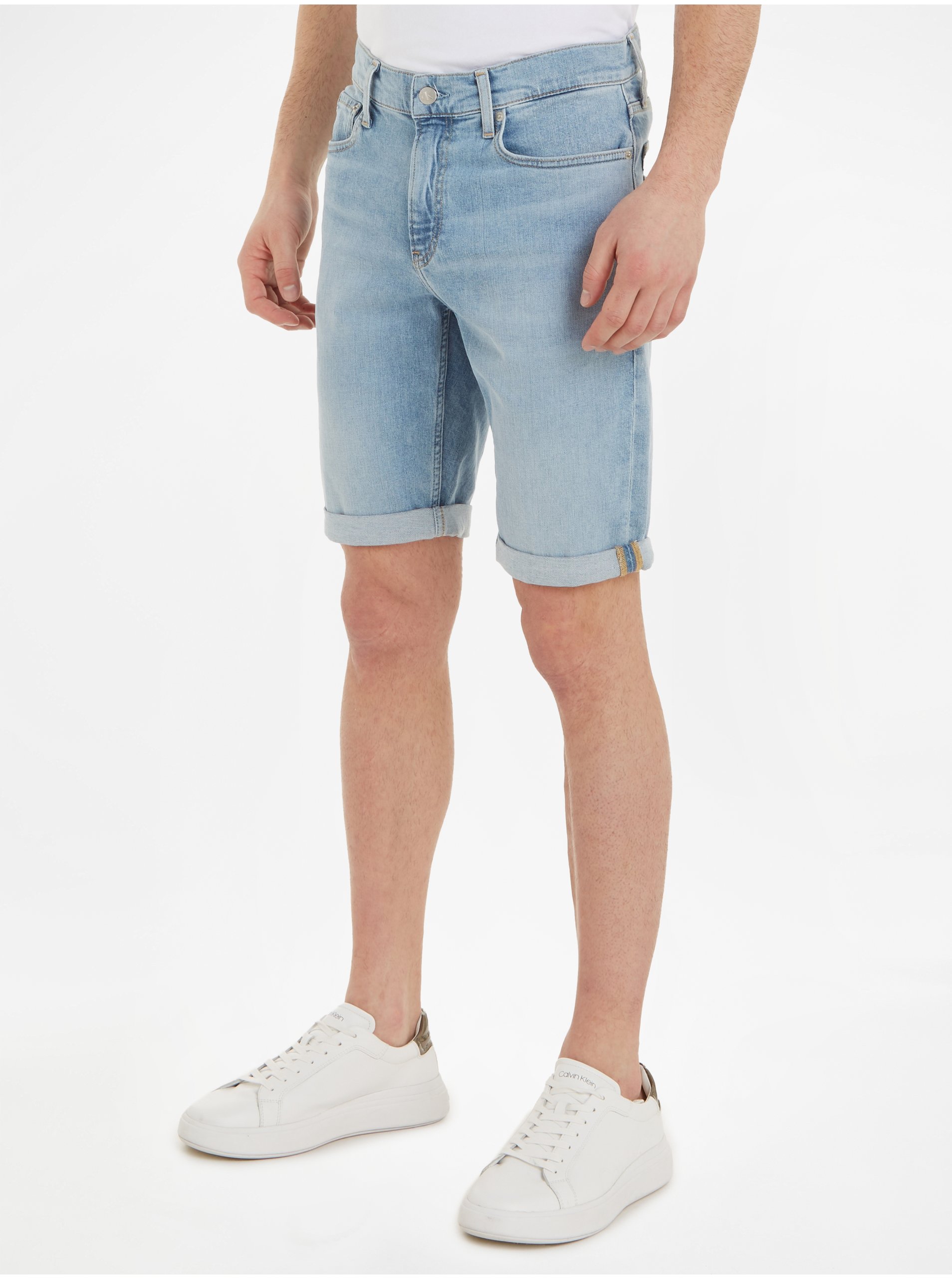 Lacno Kraťasy pre mužov Calvin Klein Jeans - svetlomodrá