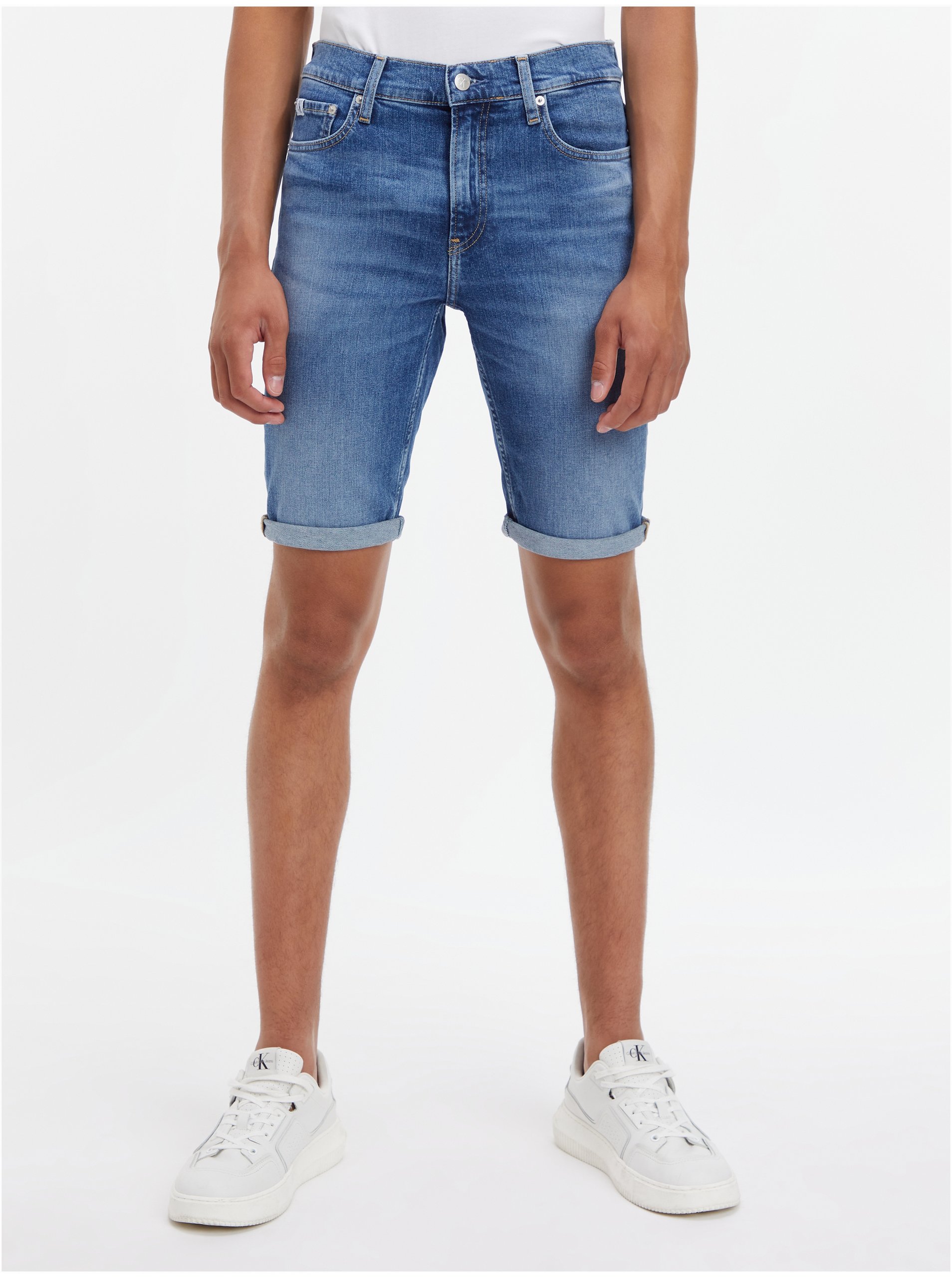 Levně Modré pánské džínové kraťasy Calvin Klein Jeans