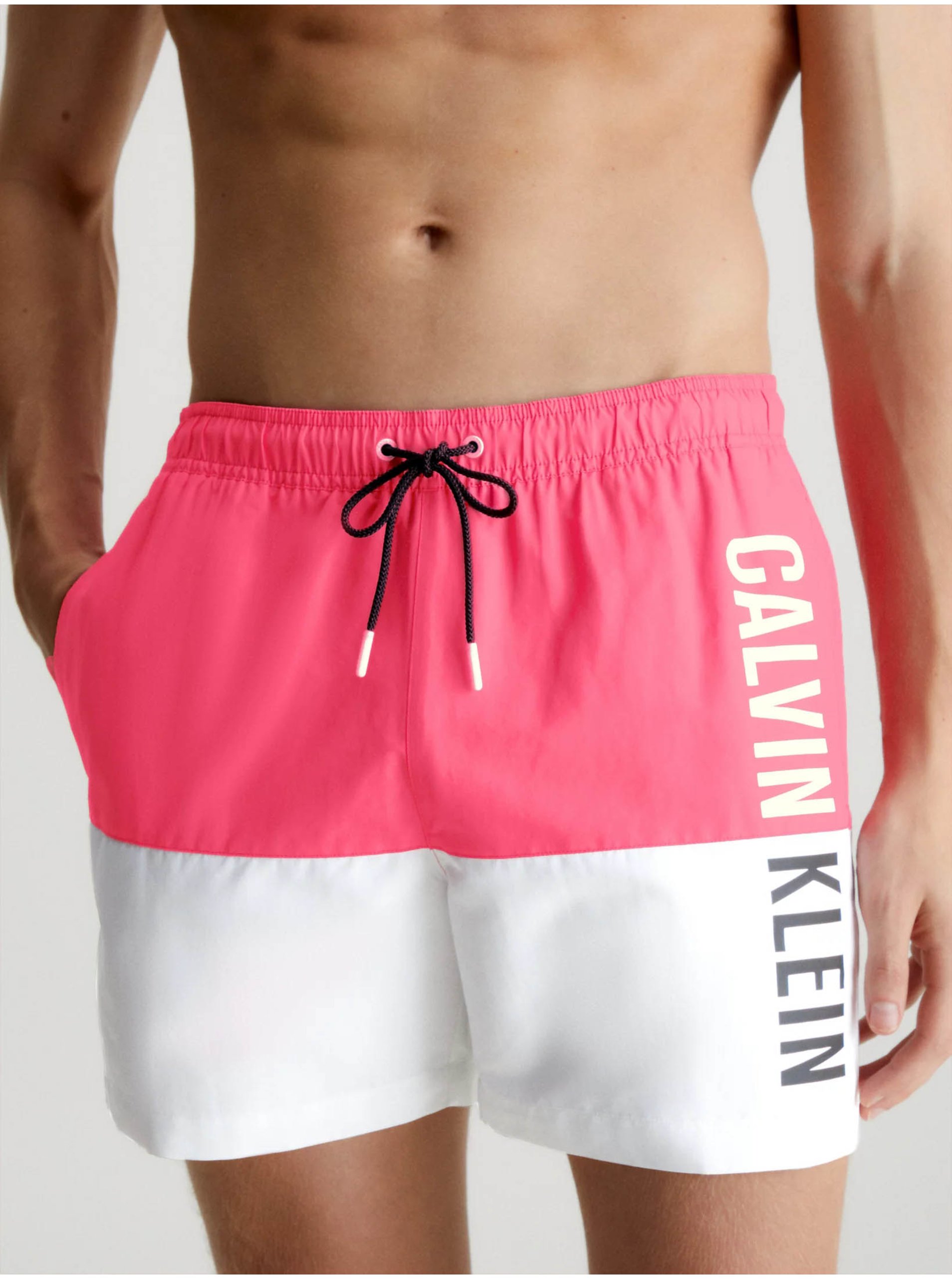 E-shop Bílo-růžové pánské plavky Calvin Klein Underwear Intense Power-Medium Drawstring-Block