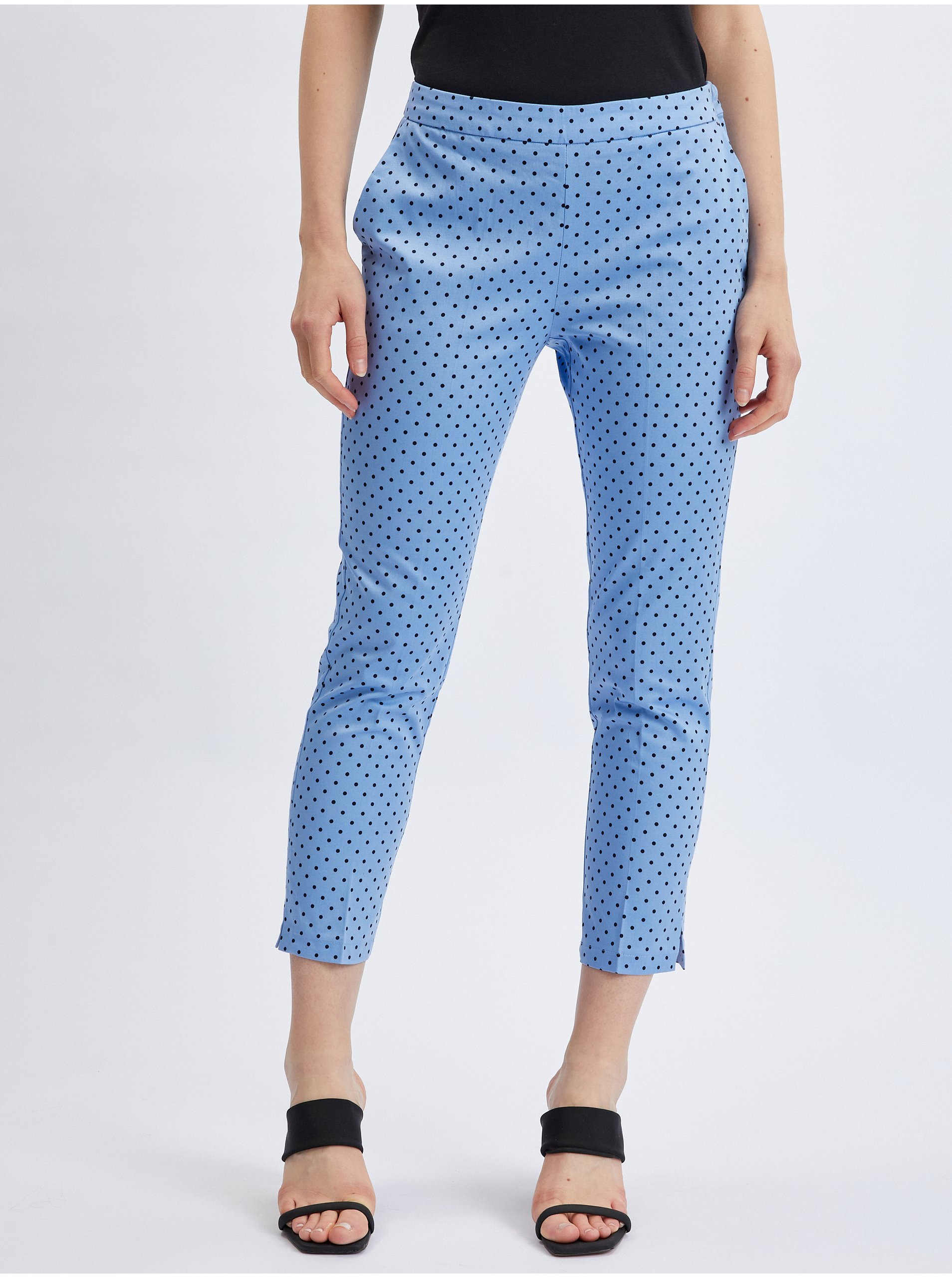 E-shop Modré dámské tříčtvrteční puntíkované kalhoty ORSAY