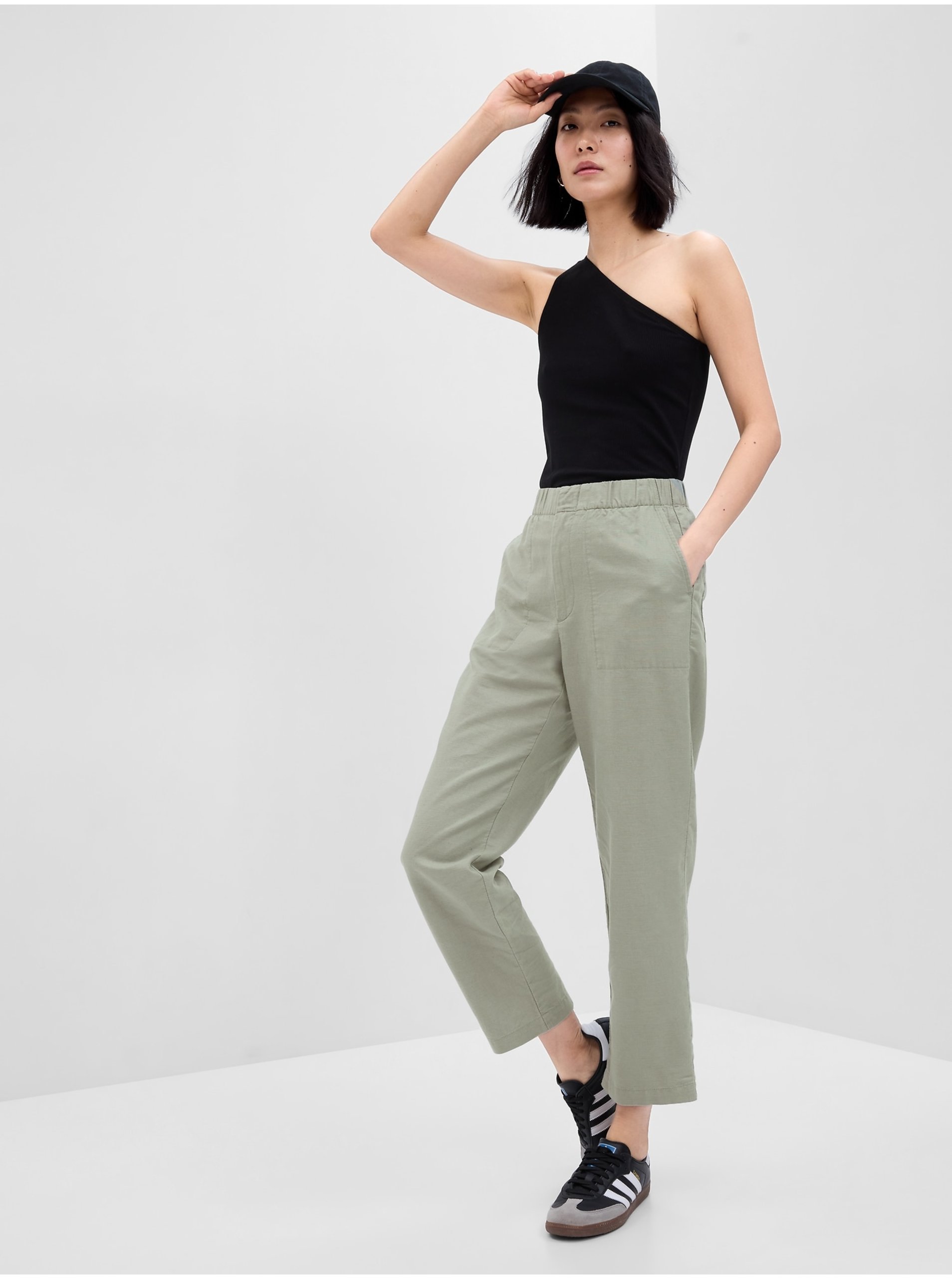 E-shop Světle zelené dámské kalhoty GAP