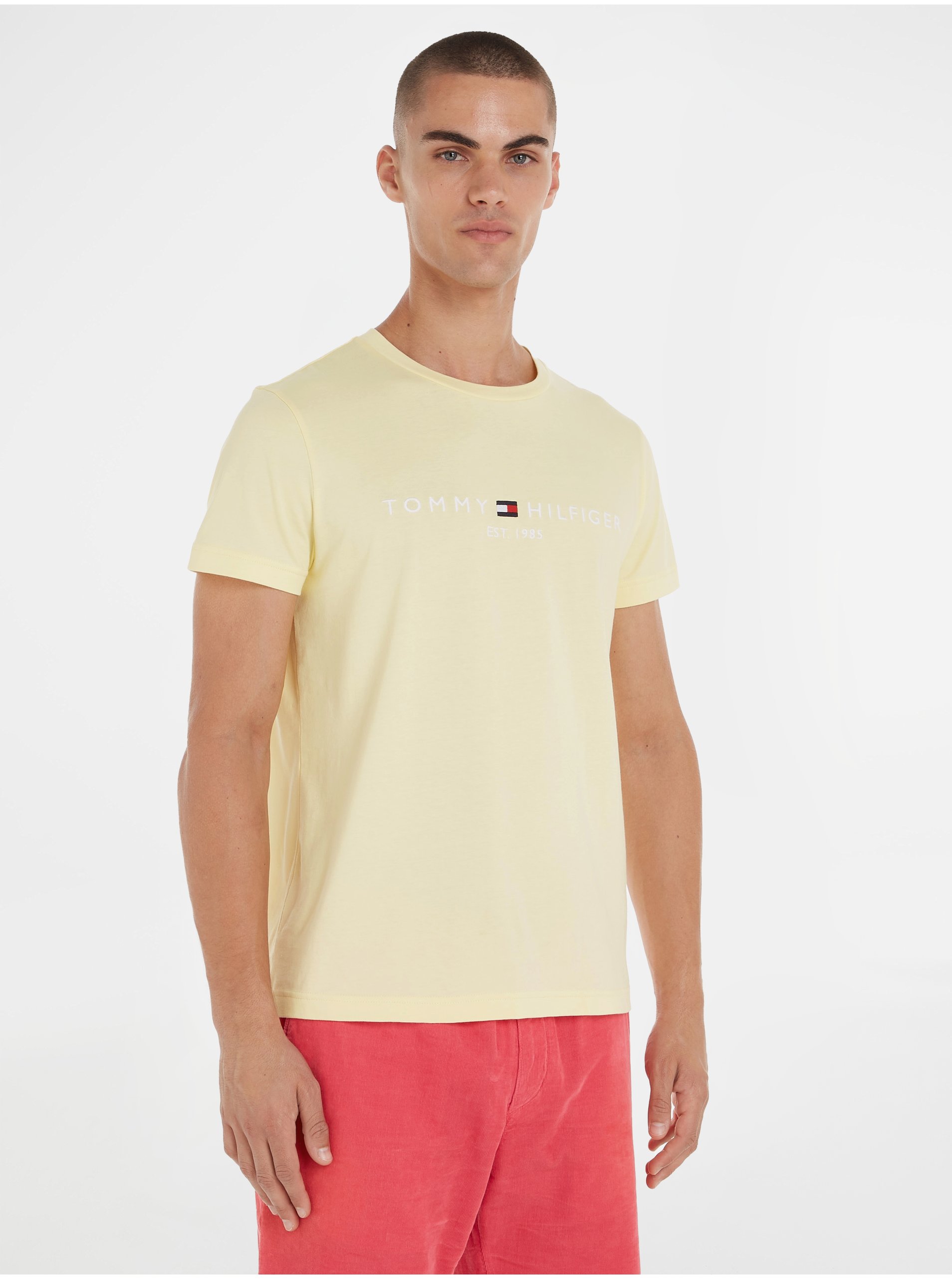 Levně Světle žluté pánské tričko Tommy Hilfiger