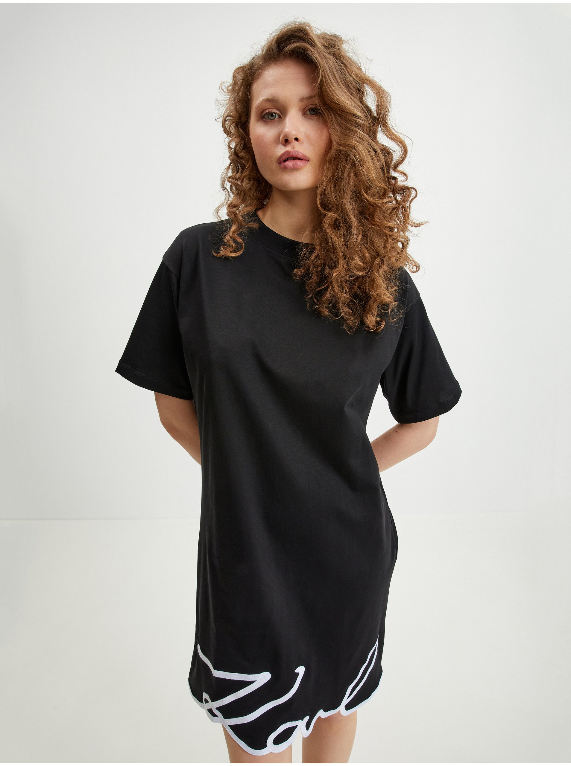 E-shop Černé dámské šaty KARL LAGERFELD