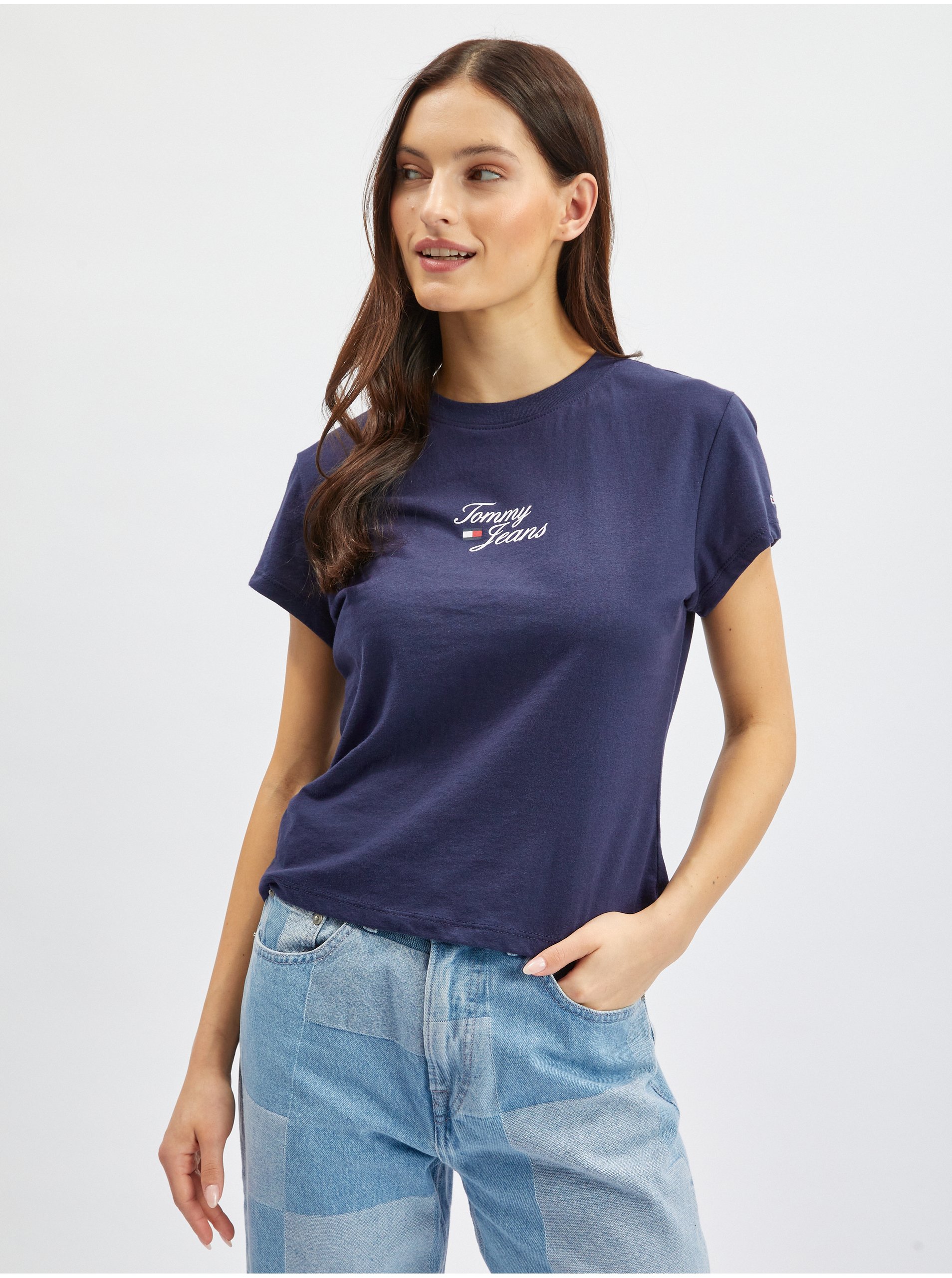 E-shop Tričká s krátkym rukávom pre ženy Tommy Jeans - tmavomodrá