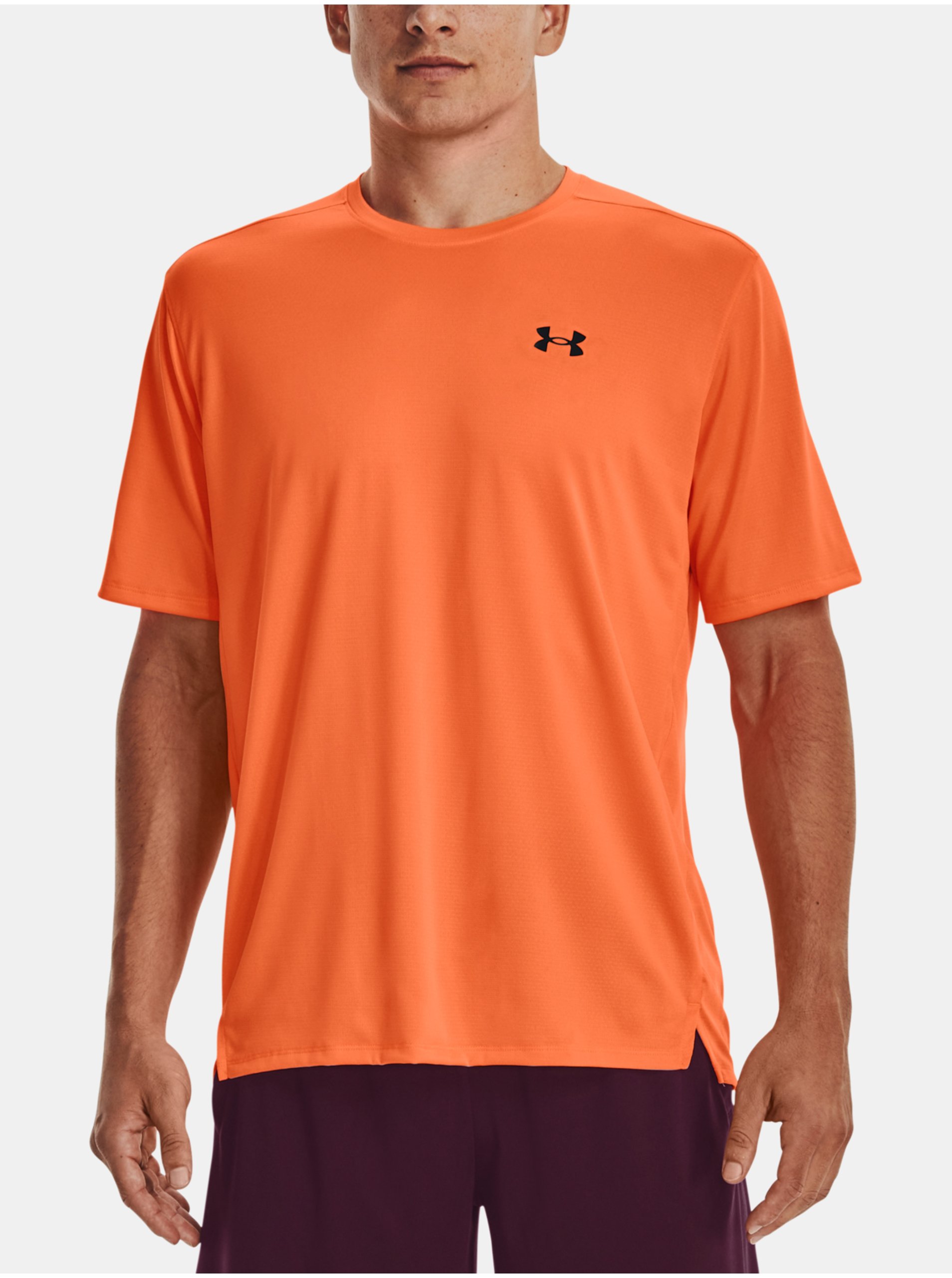 Levně Oranžové sportovní tričko Under Armour UA Tech Vent SS