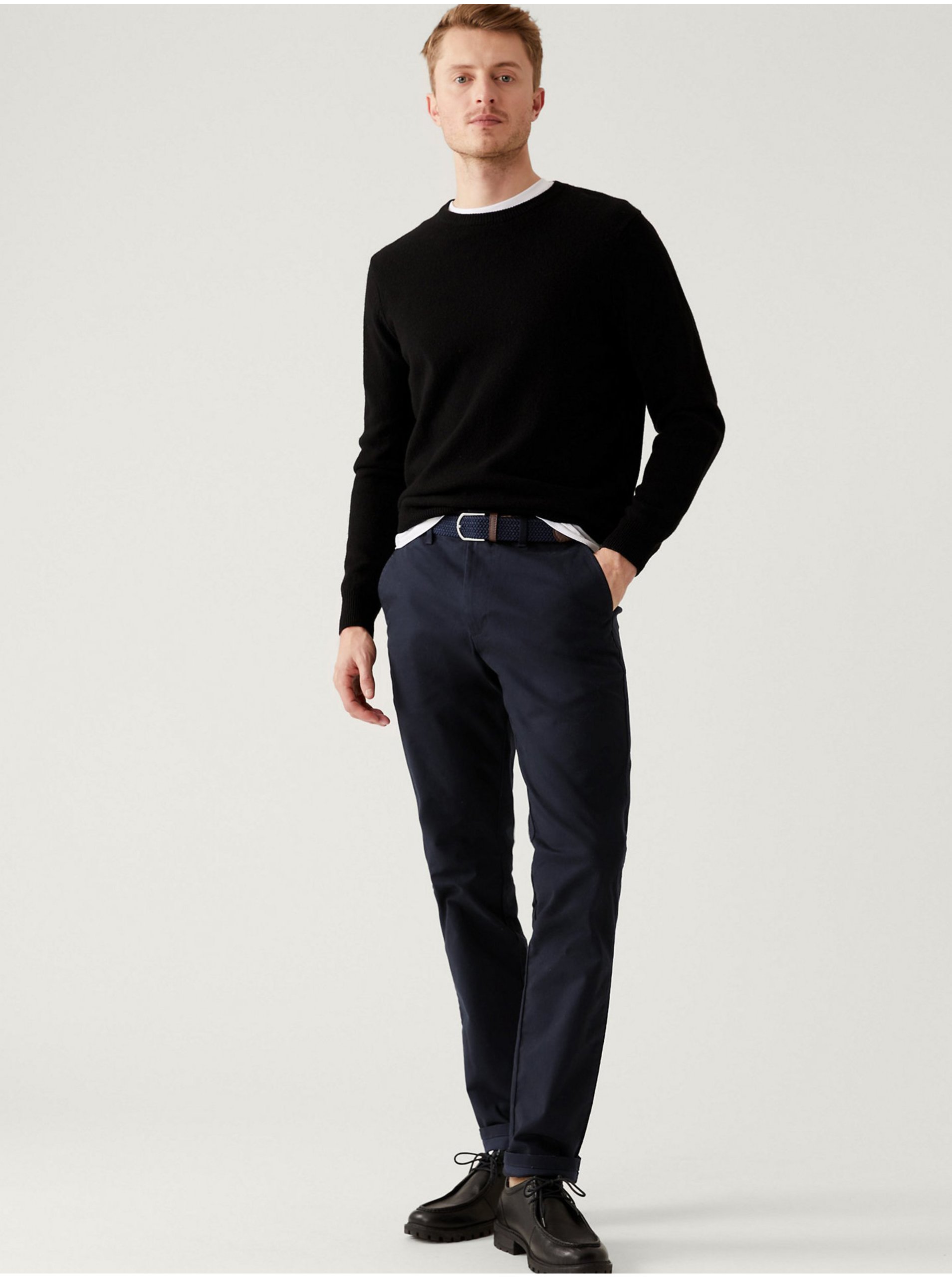 Lacno Chino nohavice pre mužov Marks & Spencer - tmavomodrá