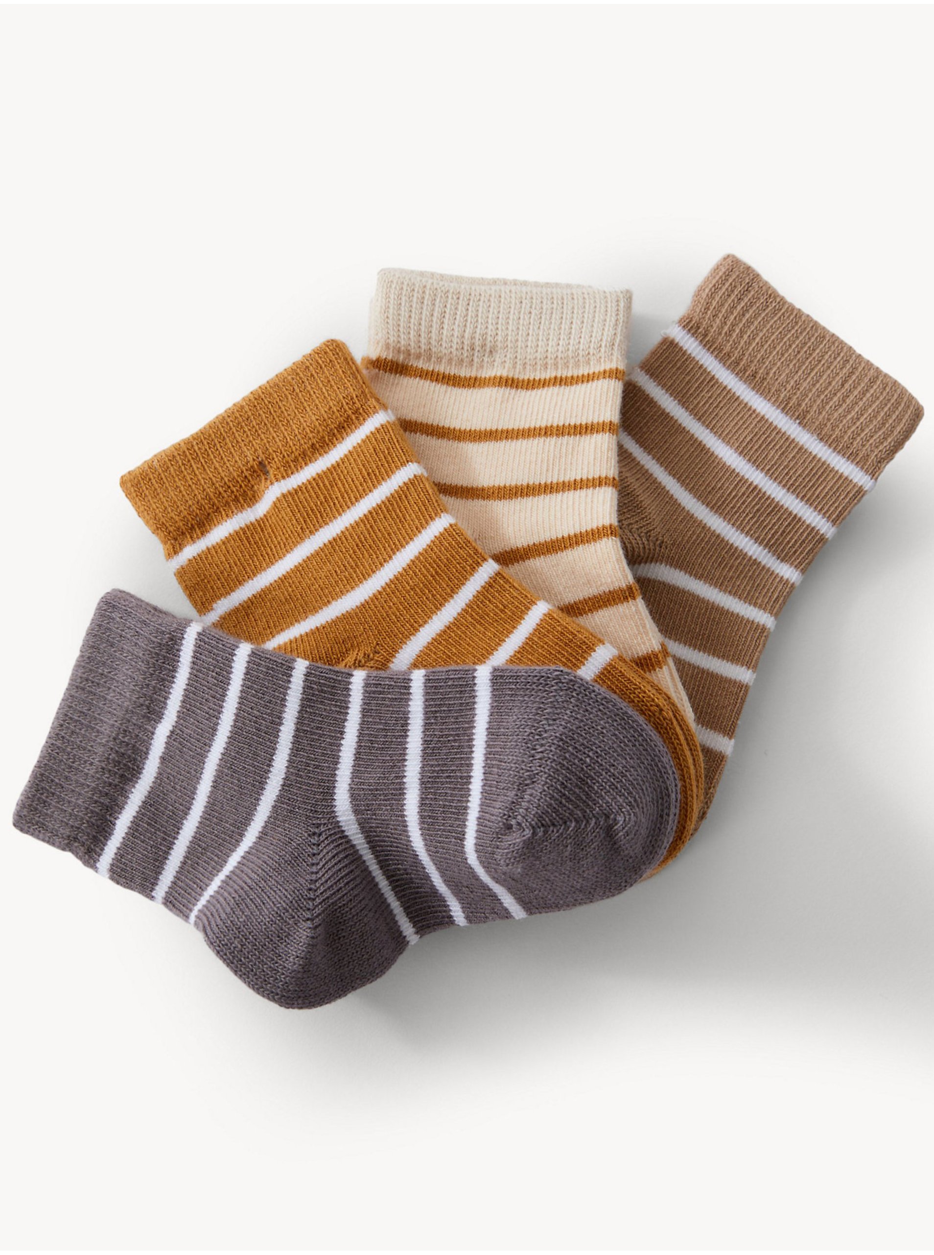 E-shop Sada čtyř párů klučičích proužkovaných ponožek v šedé, hnědé a béžové barvě Marks & Spencer