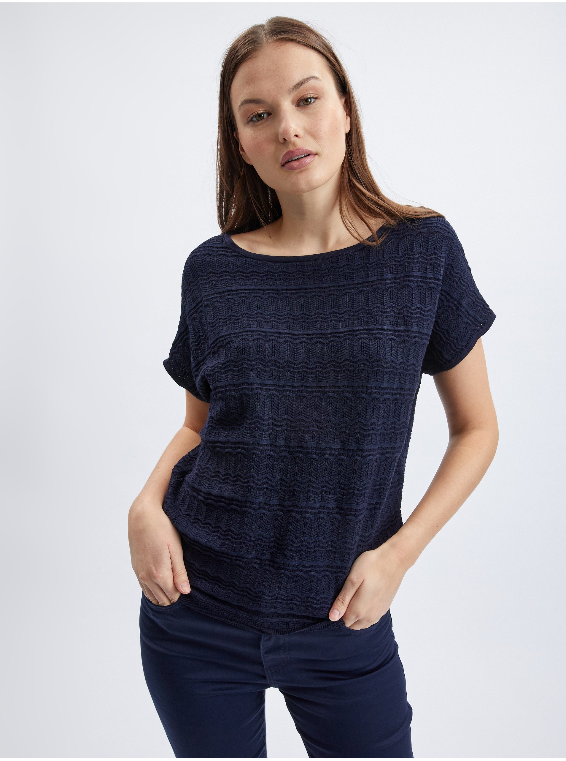 E-shop Tmavě modrý dámský svetr s krátkým rukávem ORSAY