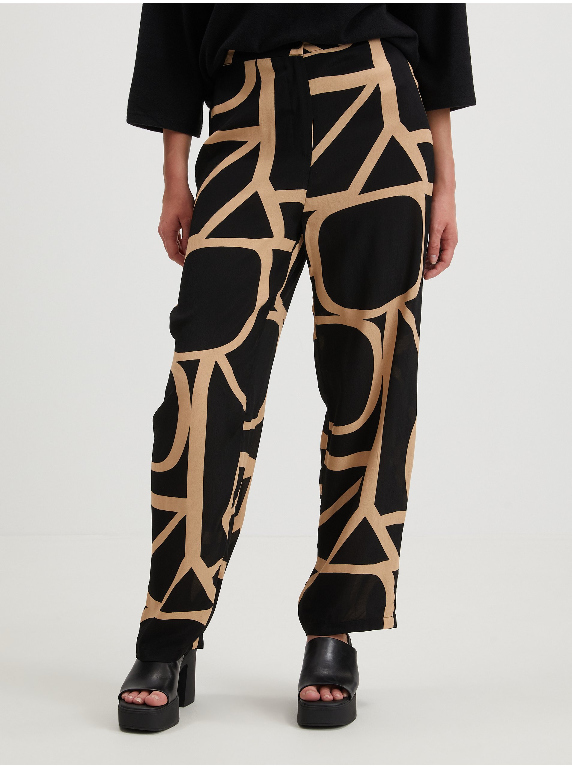 Levně Béžovo-černé dámské vzorované kalhoty ONLY Ava