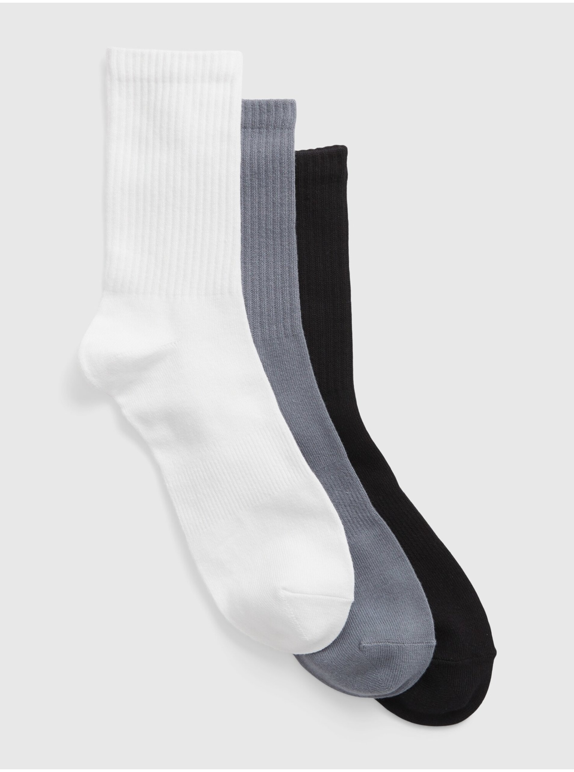 E-shop Sada tří párů pánských ponožek v bílé, šedé a černé barvě GAP