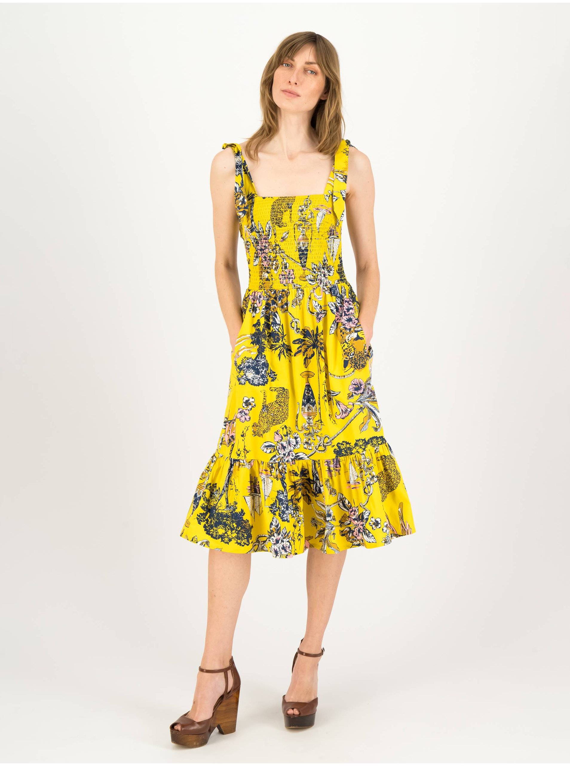 E-shop Žlté dámske kvetované šaty Blutsgeschwister Seaside Picknick Love
