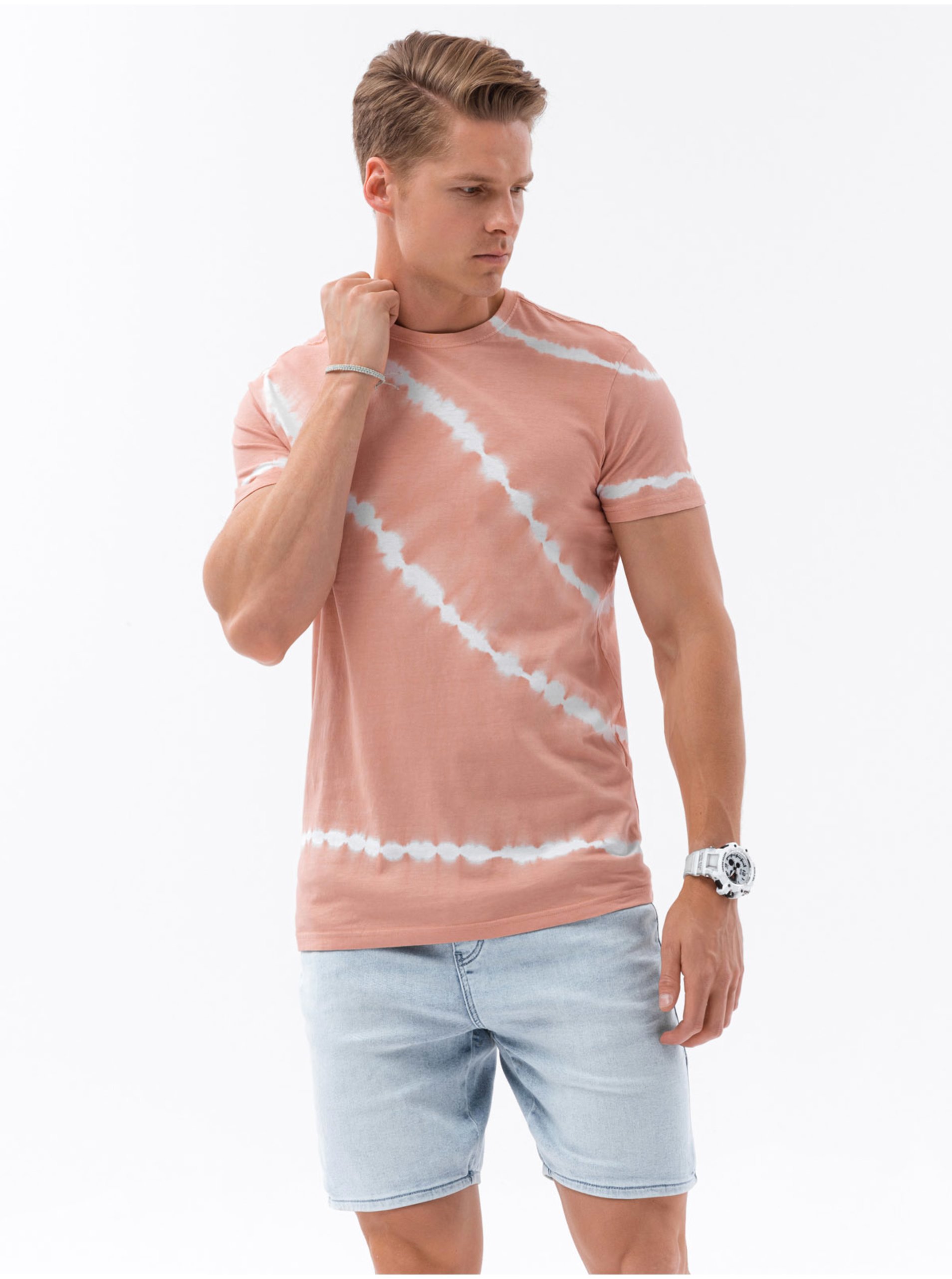 Levně Růžové pánské batikované tričko Ombre Clothing