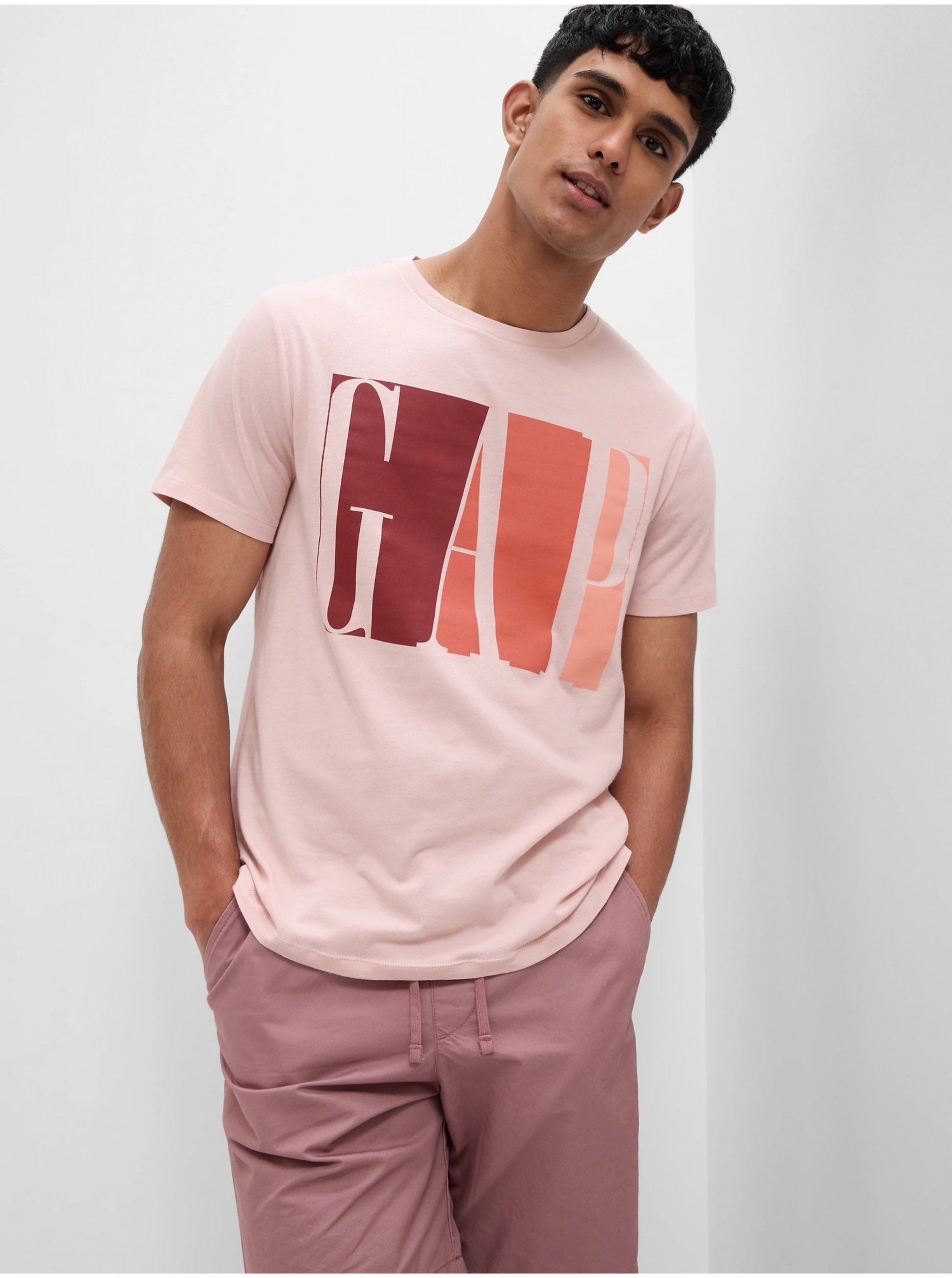 Levně Růžové pánské tričko GAP