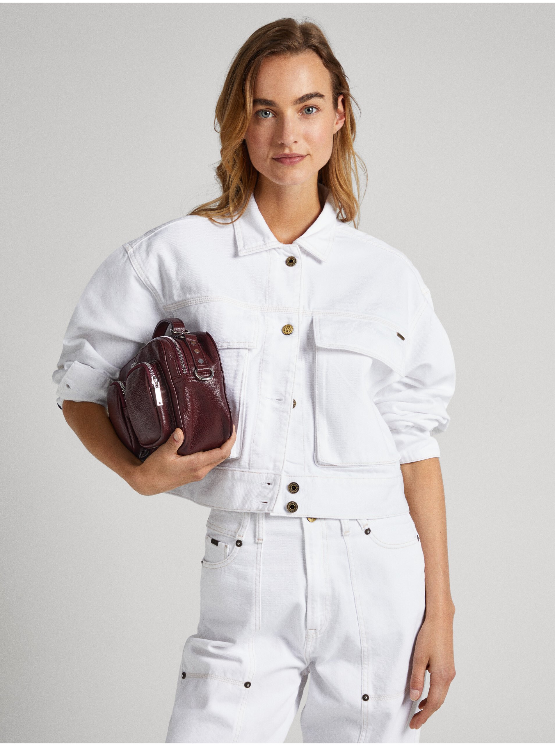 Levně Bílá dámská džínová bunda Pepe Jeans Frankie