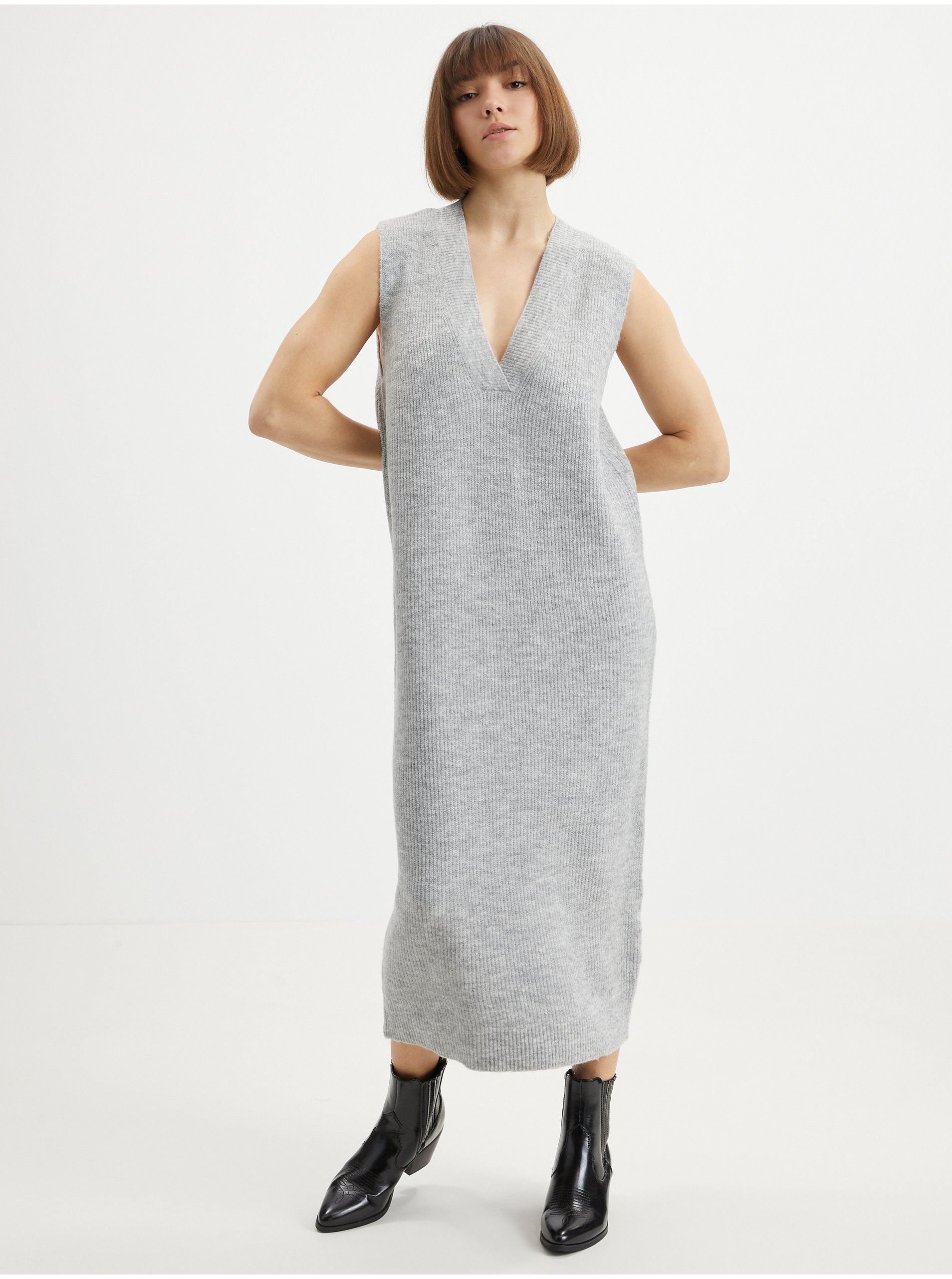 E-shop Světle šedé dámské pletené šaty VILA Visvampi