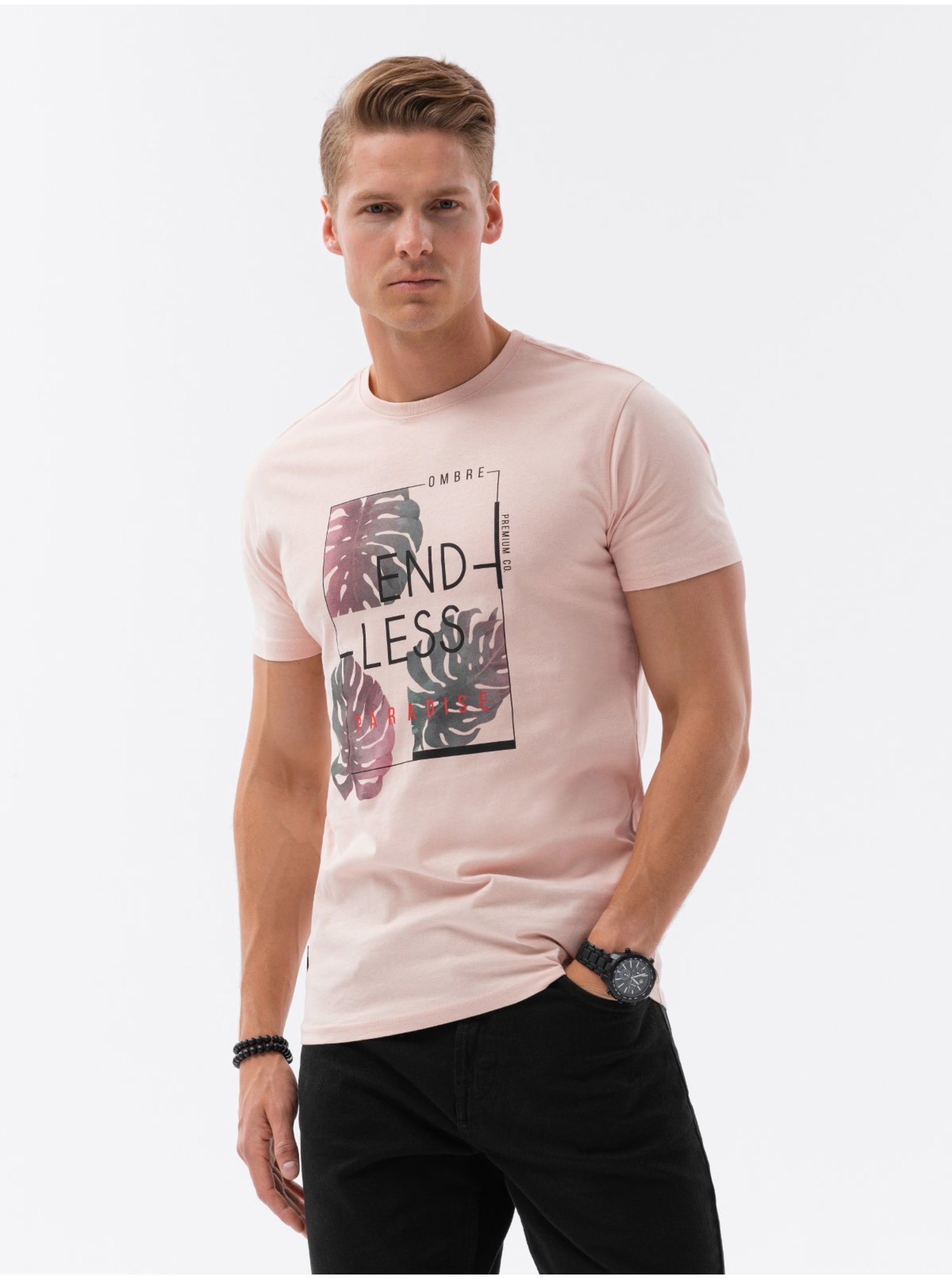 Levně Světle růžové pánské tričko Ombre Clothing
