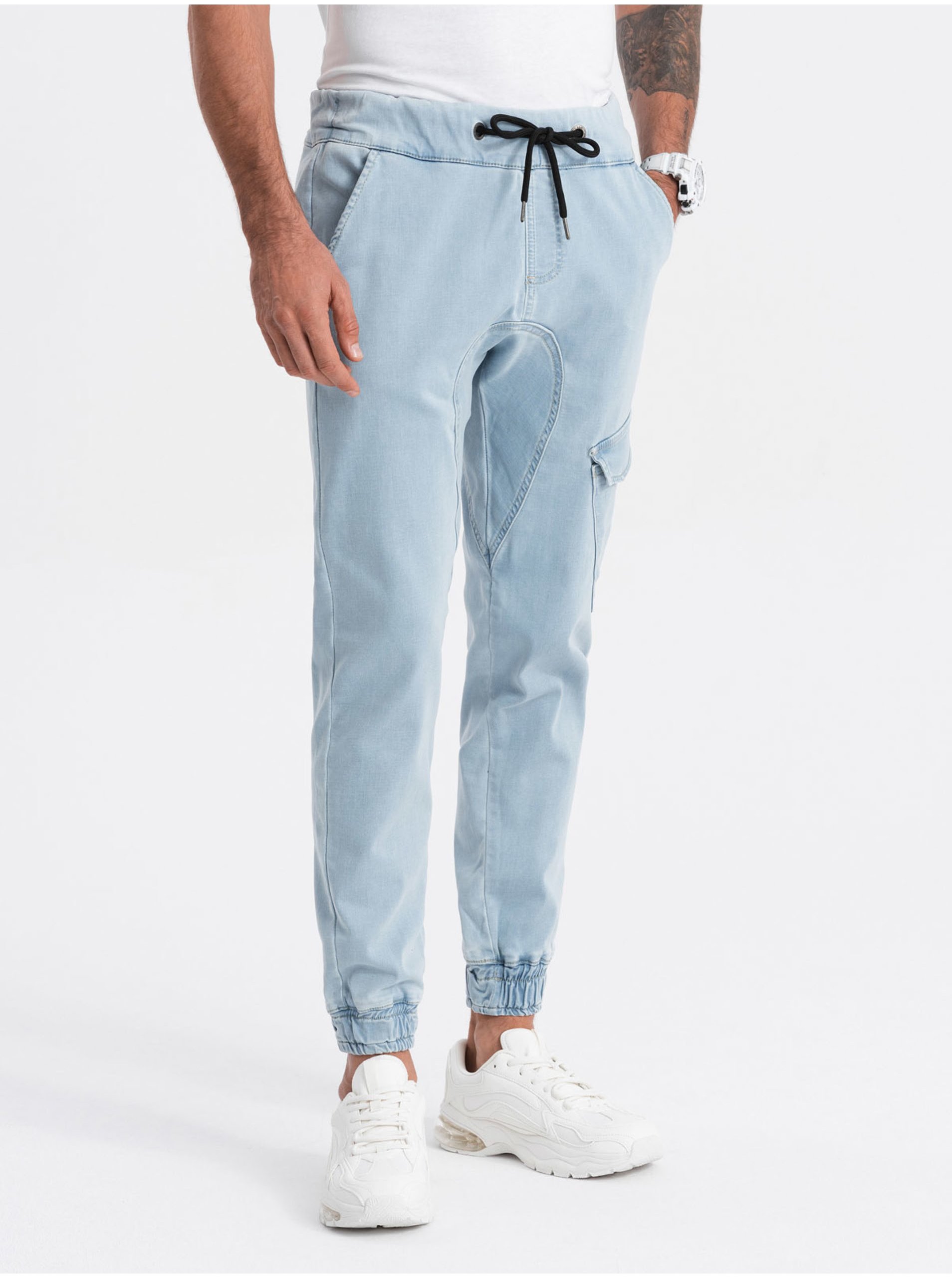Levně Světle modré pánské cargo kalhoty Ombre Clothing