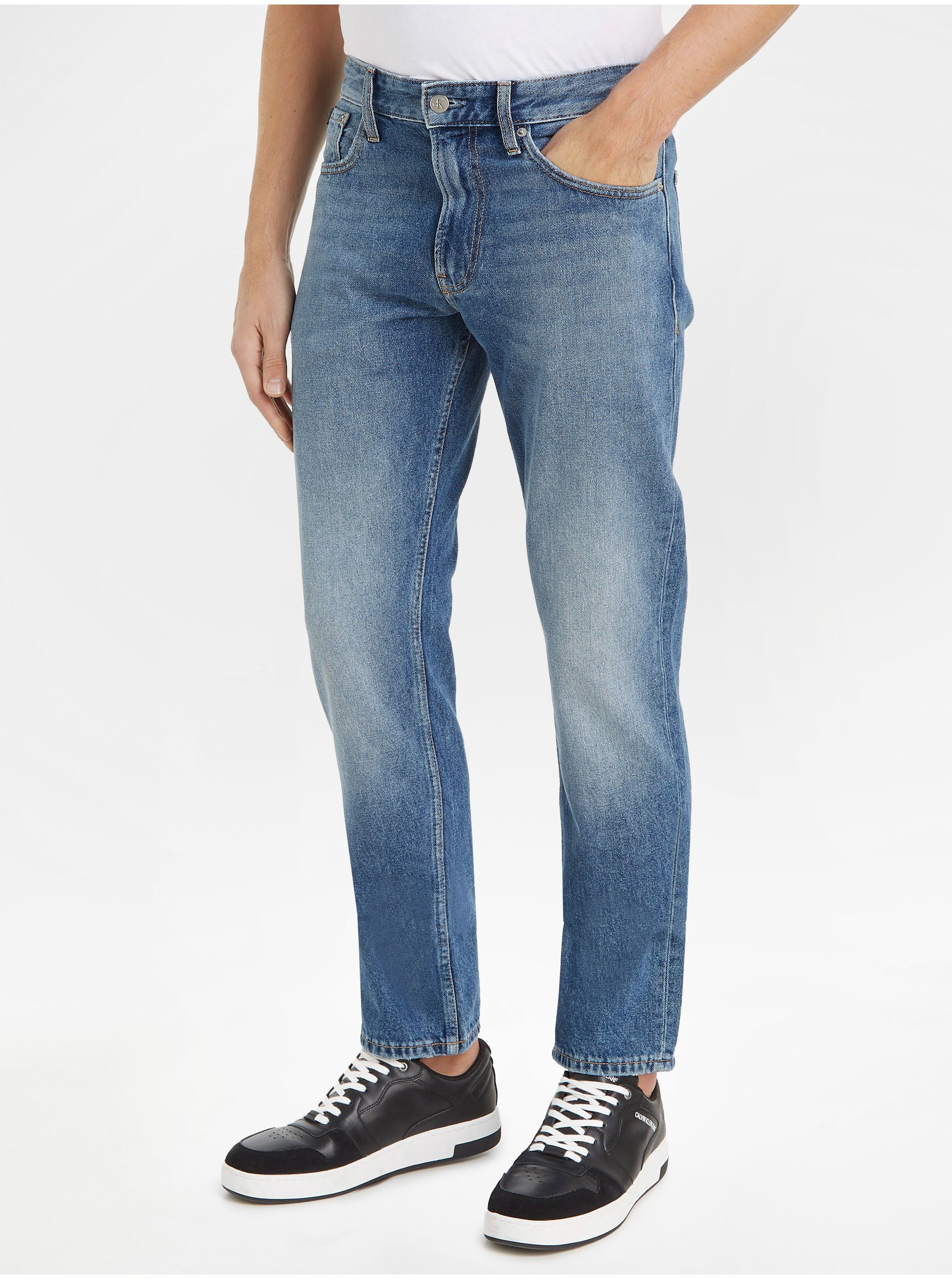 Levně Světle modré pánské straight fit džíny Calvin Klein Jeans