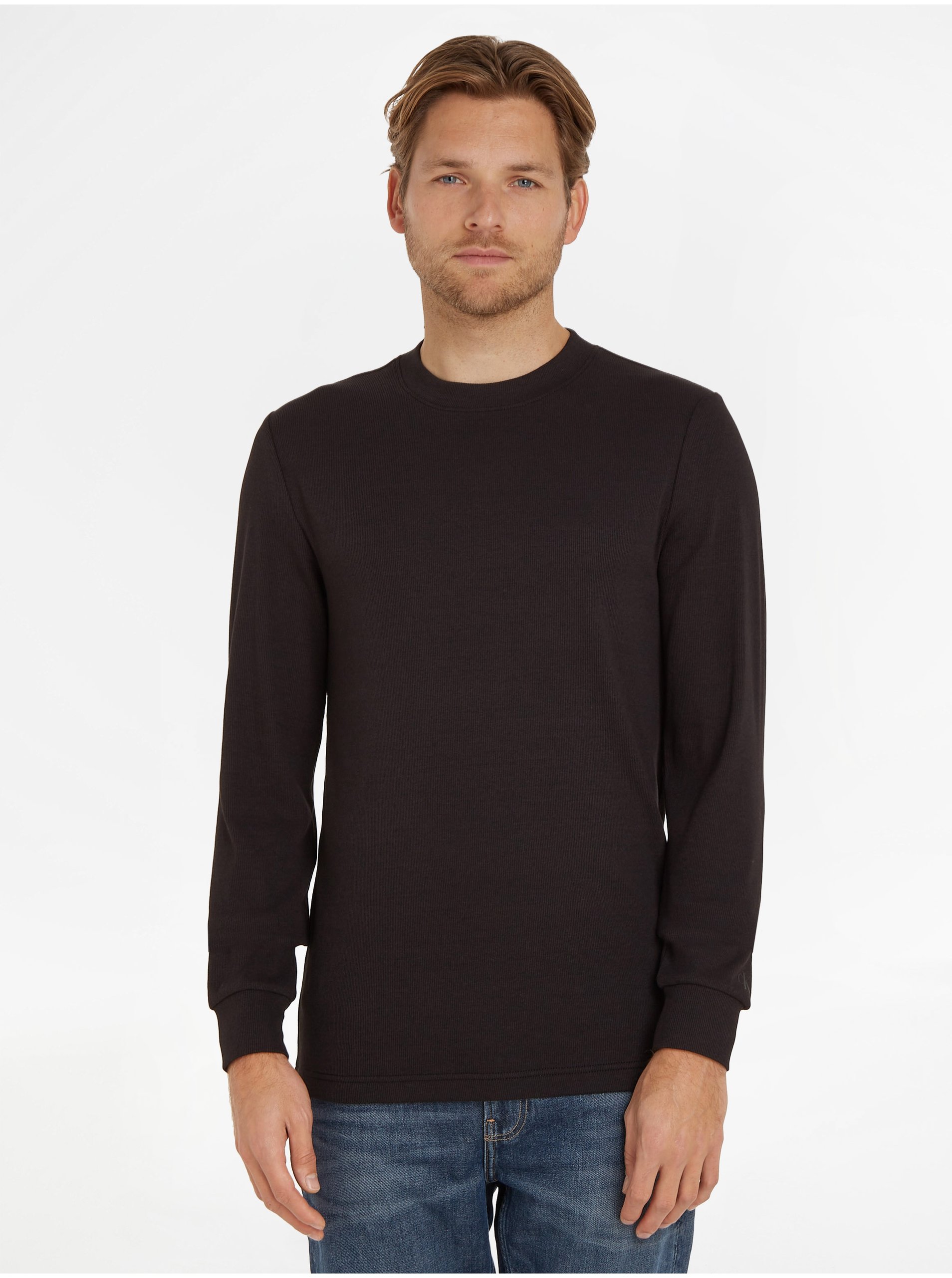 Levně Tmavě hnědé pánské žebrované tričko s dlouhým rukávem Calvin Klein Jeans