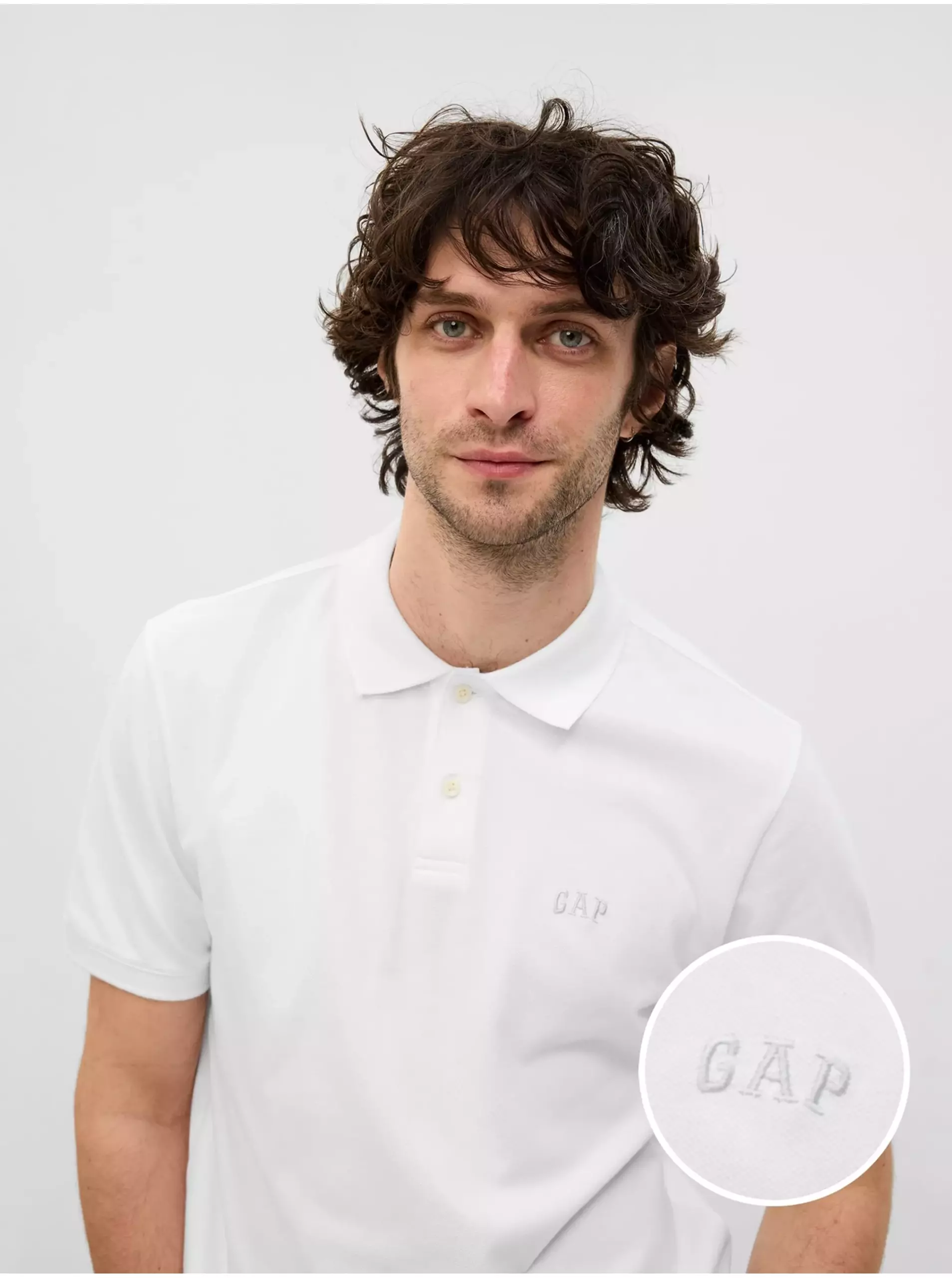 E-shop Biele pánske polo tričko GAP