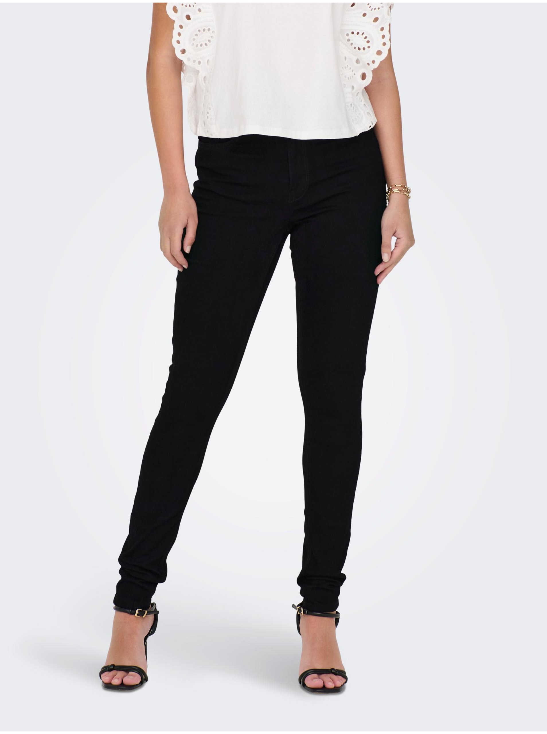 E-shop Čierne dámske skinny fit džínsy JDY Vega