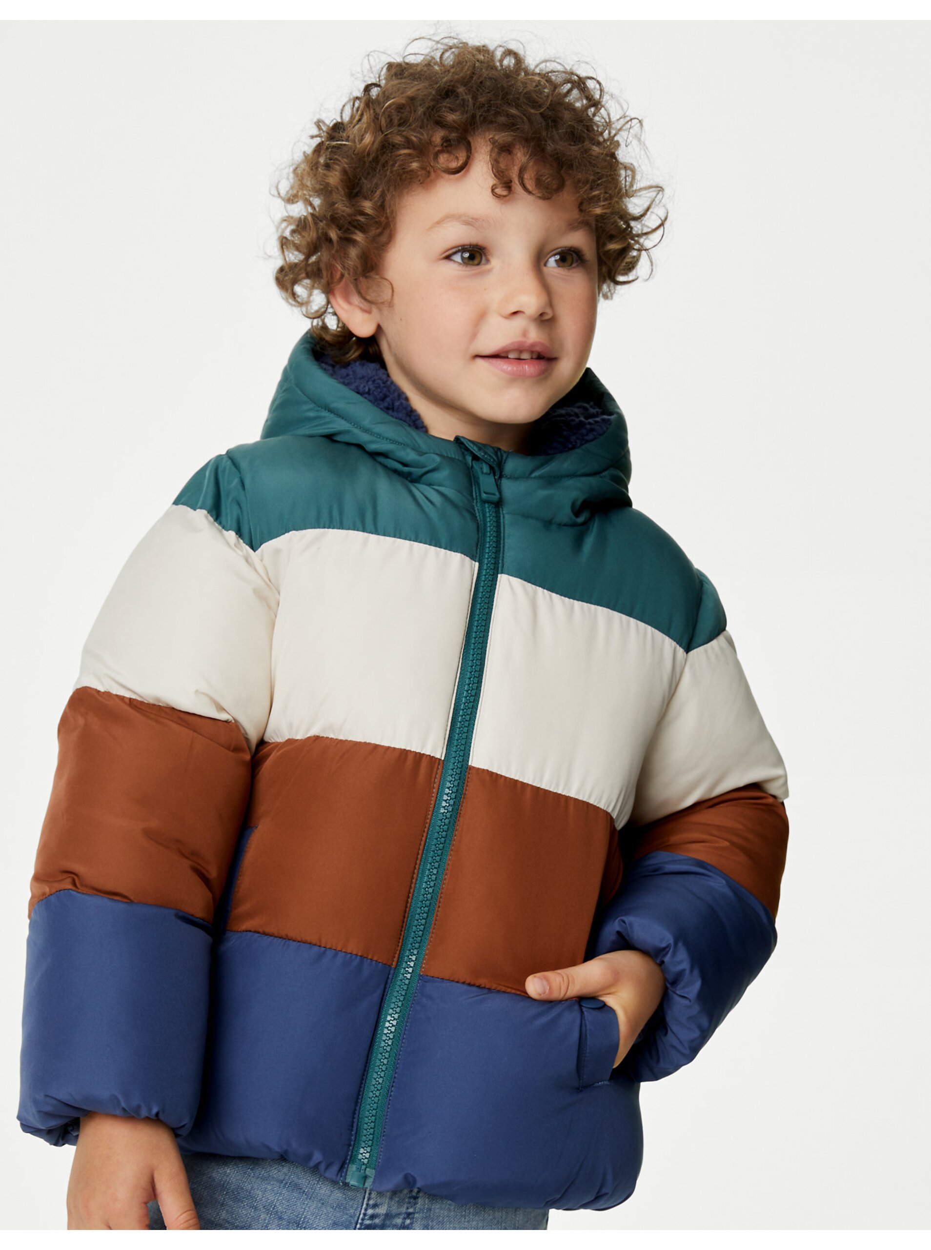 Levně Barevná klučičí pruhovaná zimní zateplená bunda Marks & Spencer