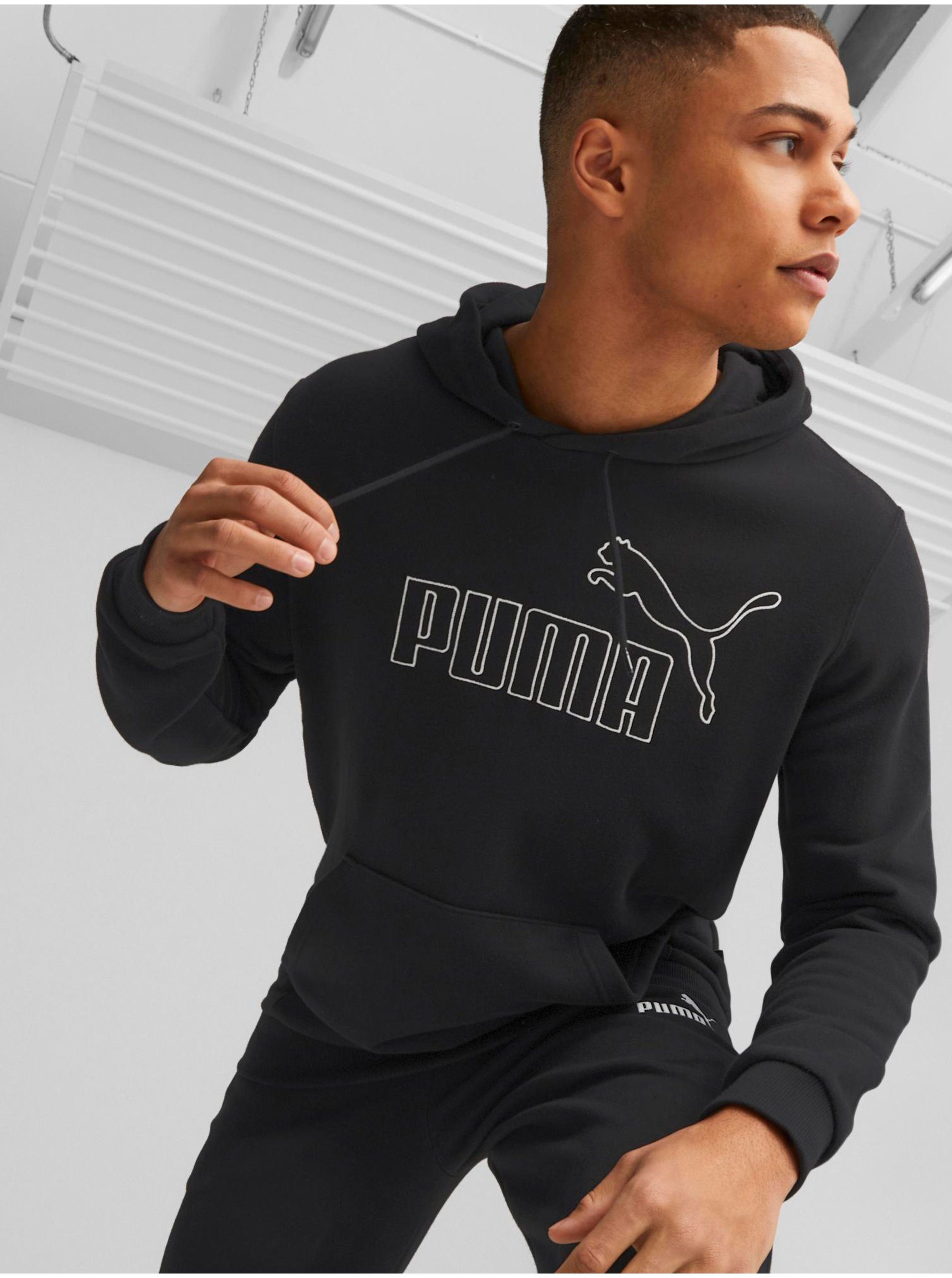 E-shop Černá pánská mikina Puma