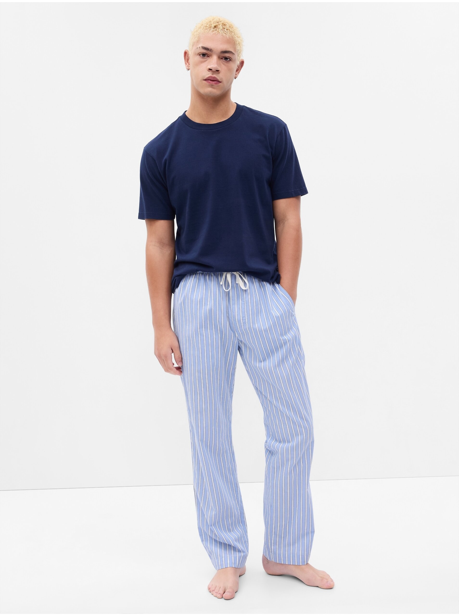 E-shop Světle modré pánské pruhované pyžamové kalhoty GAP