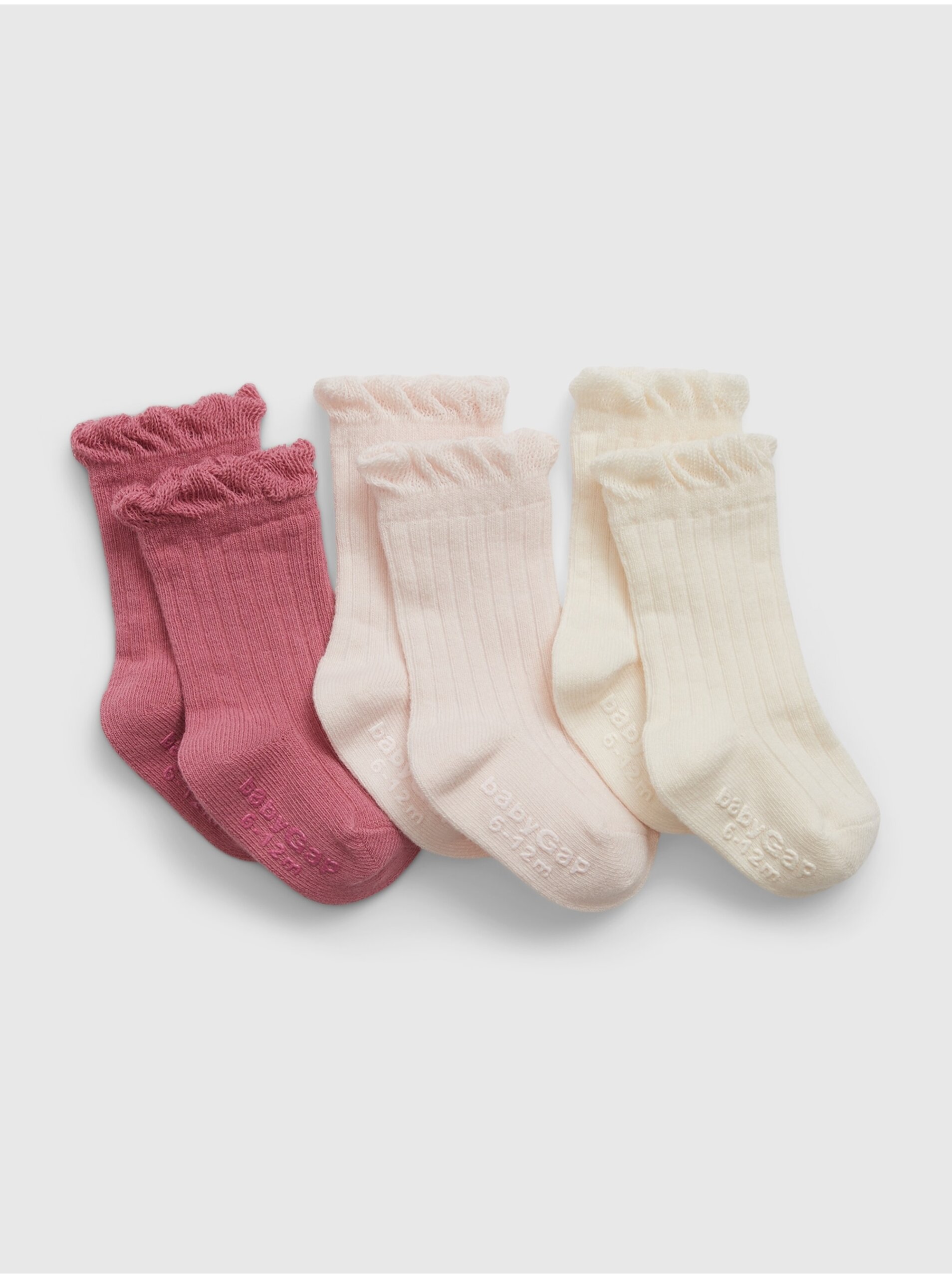 Levně Sada tří párů holčičích ponožek v krémové a růžové barvě Gap