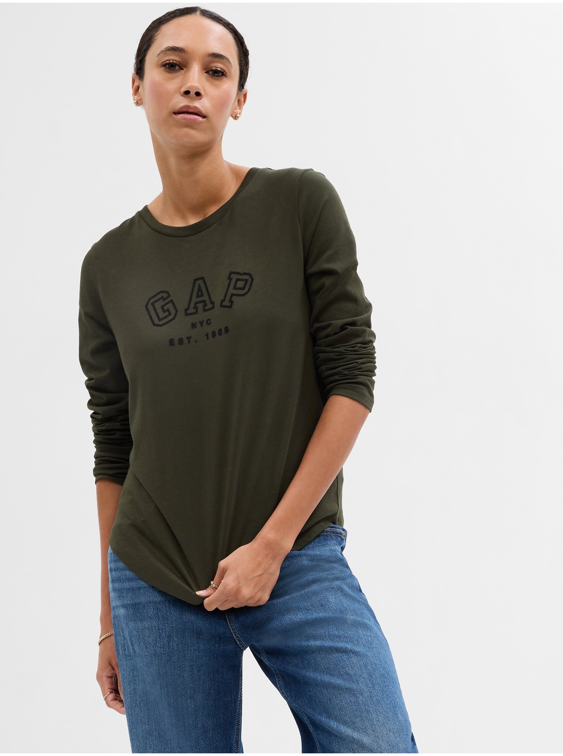 Levně Tmavě zelené dámské tričko Gap