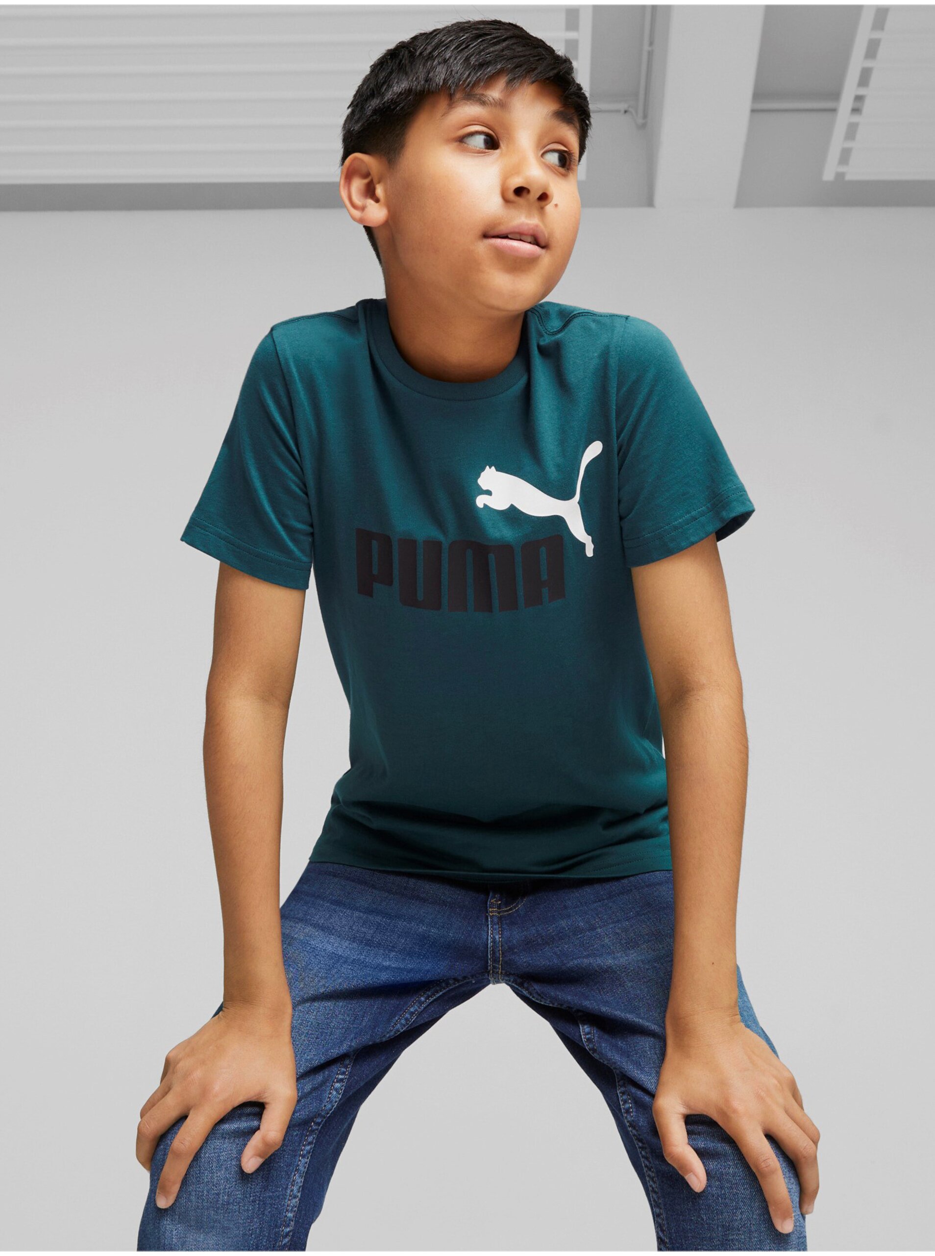Lacno Petrolejové chlapčenské tričko Puma ESS+ 2