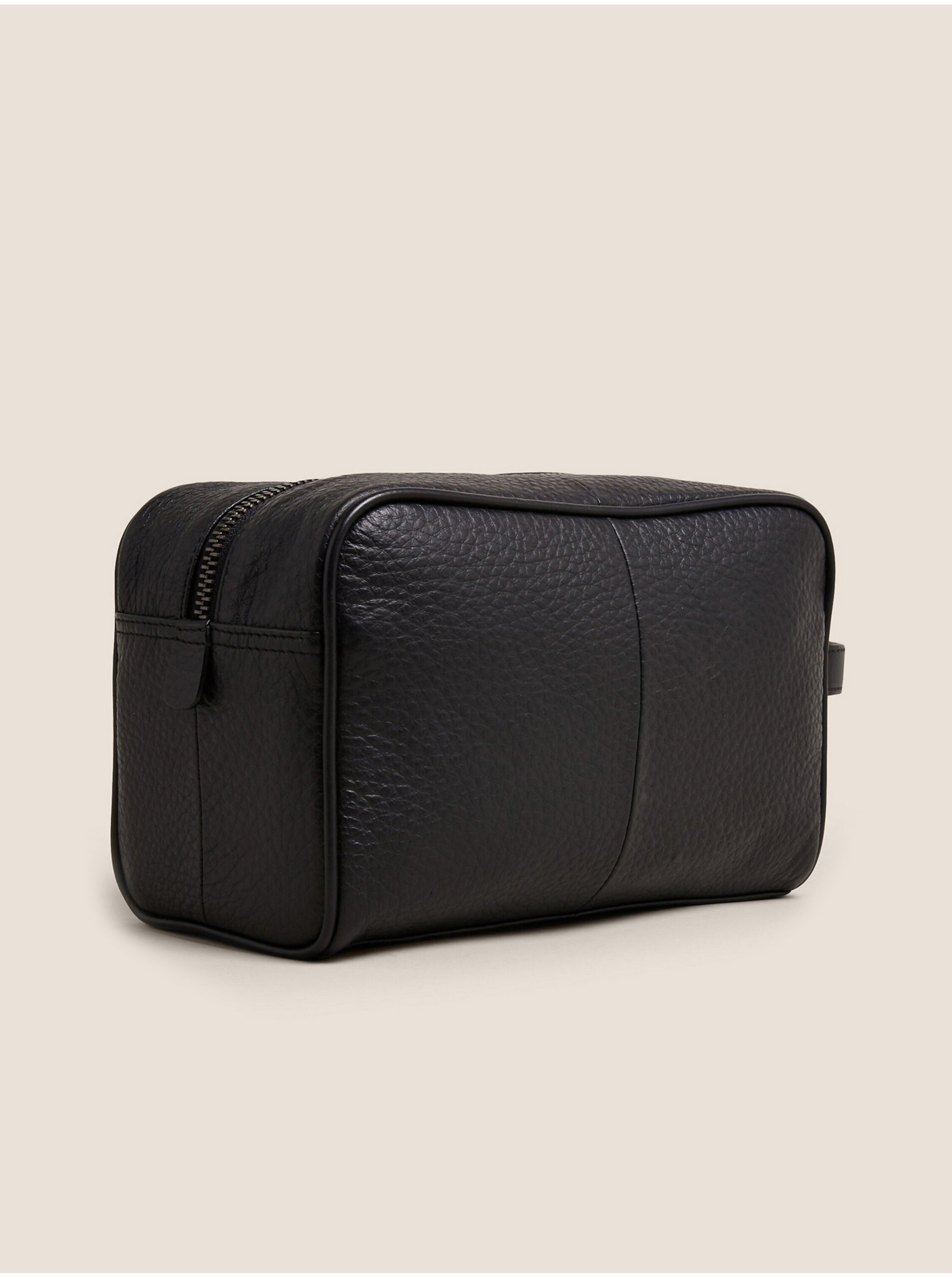 E-shop Čierna pánska kožená kozmetická taška Marks & Spencer