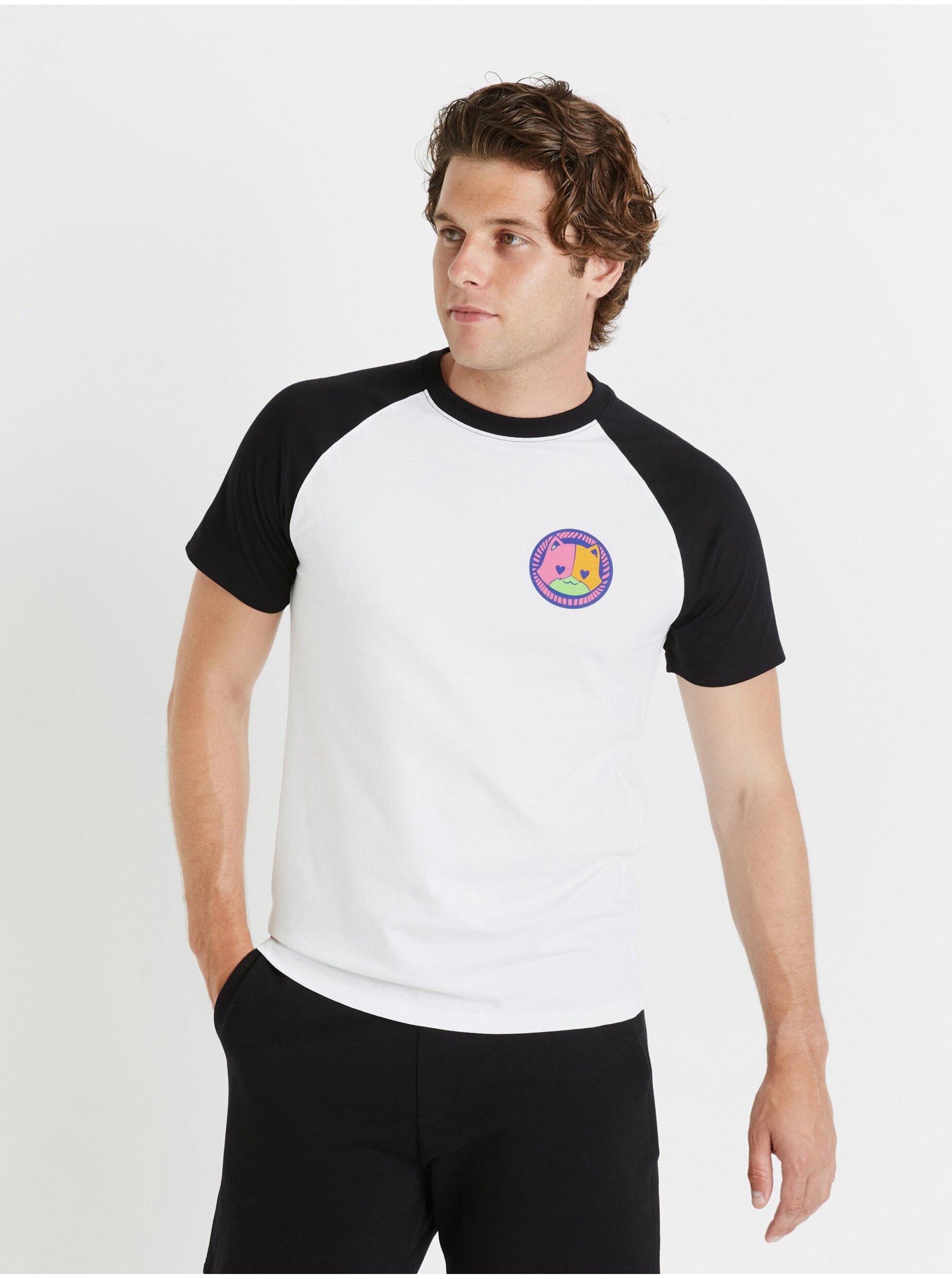 Levně Černo-bílé pánské tričko Celio Fortnite